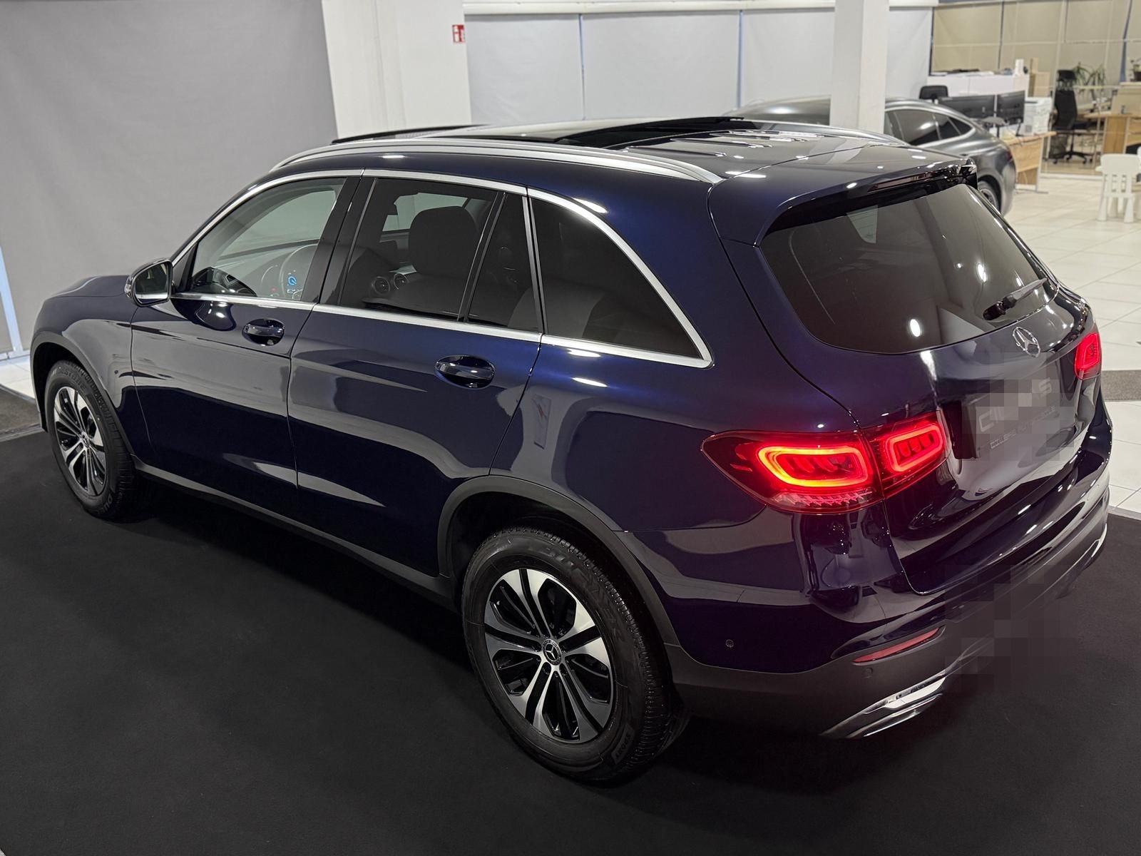 Mercedes-Benz GLC 300 de 4M *PANO*360*DISTR*MEMORY*BURM.*AHK* foto 10