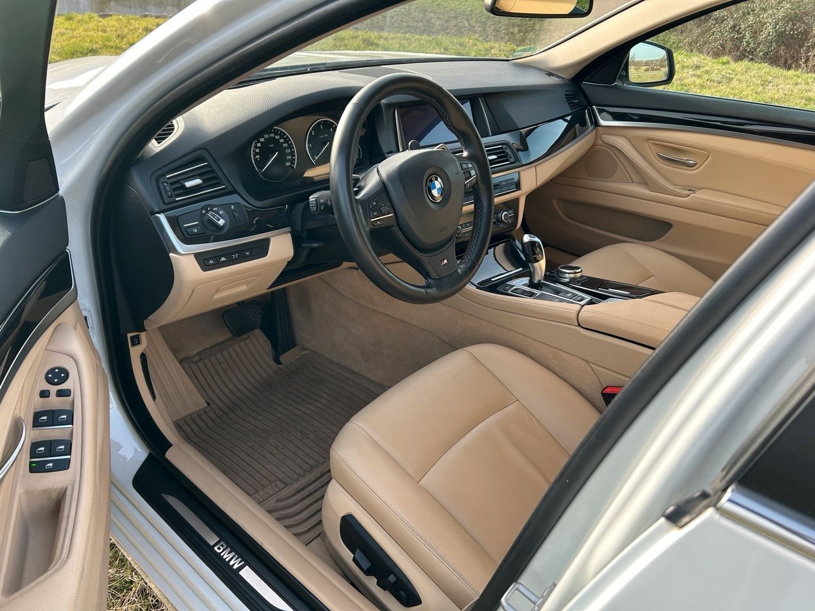BMW 530d xDrive,Touring,HUD,Standheizung,A... foto 14