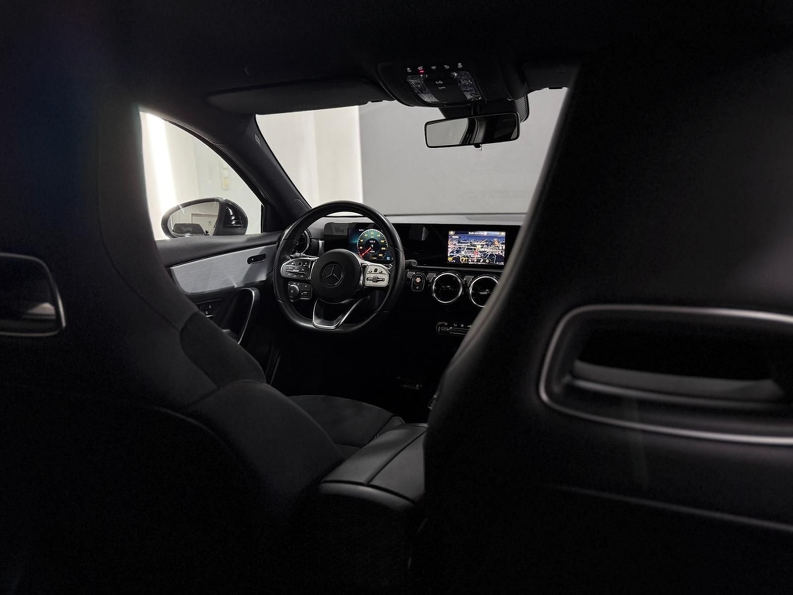Mercedes-Benz A 200 7G AMG-LINE*RÜCKFAHRKAMERA*LED*SPURH*MBUX* foto 30