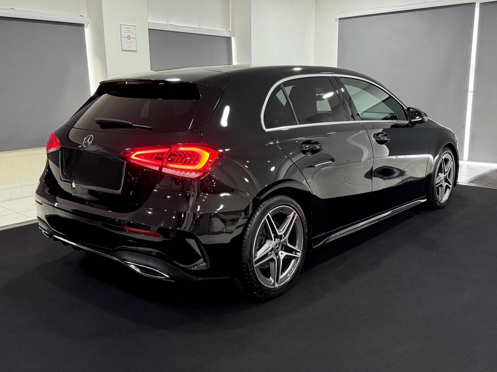 Mercedes-Benz A 200 7G AMG-LINE*RÜCKFAHRKAMERA*LED*SPURH*MBUX* foto 6