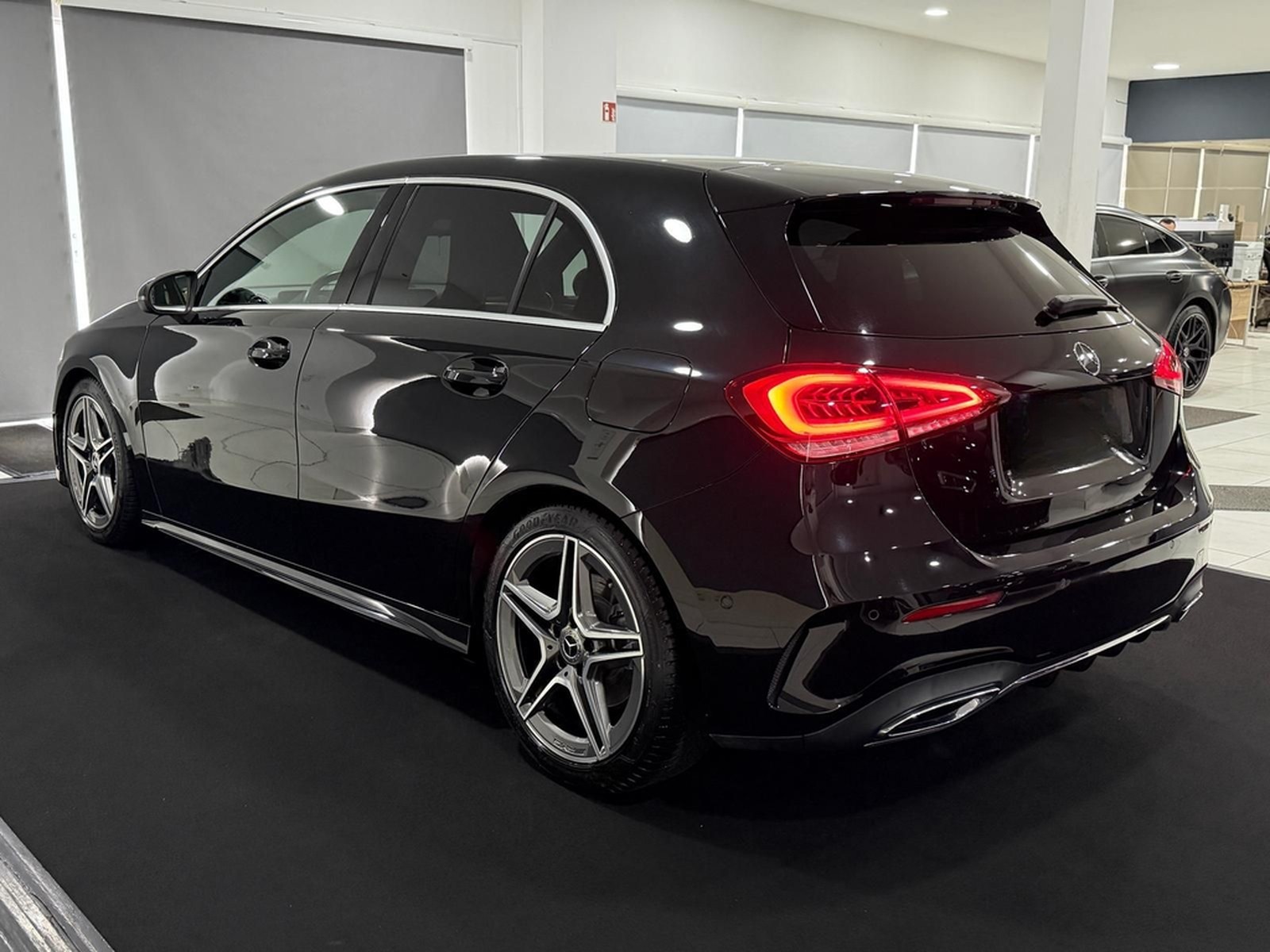 Mercedes-Benz A 200 7G AMG-LINE*RÜCKFAHRKAMERA*LED*SPURH*MBUX* foto 9