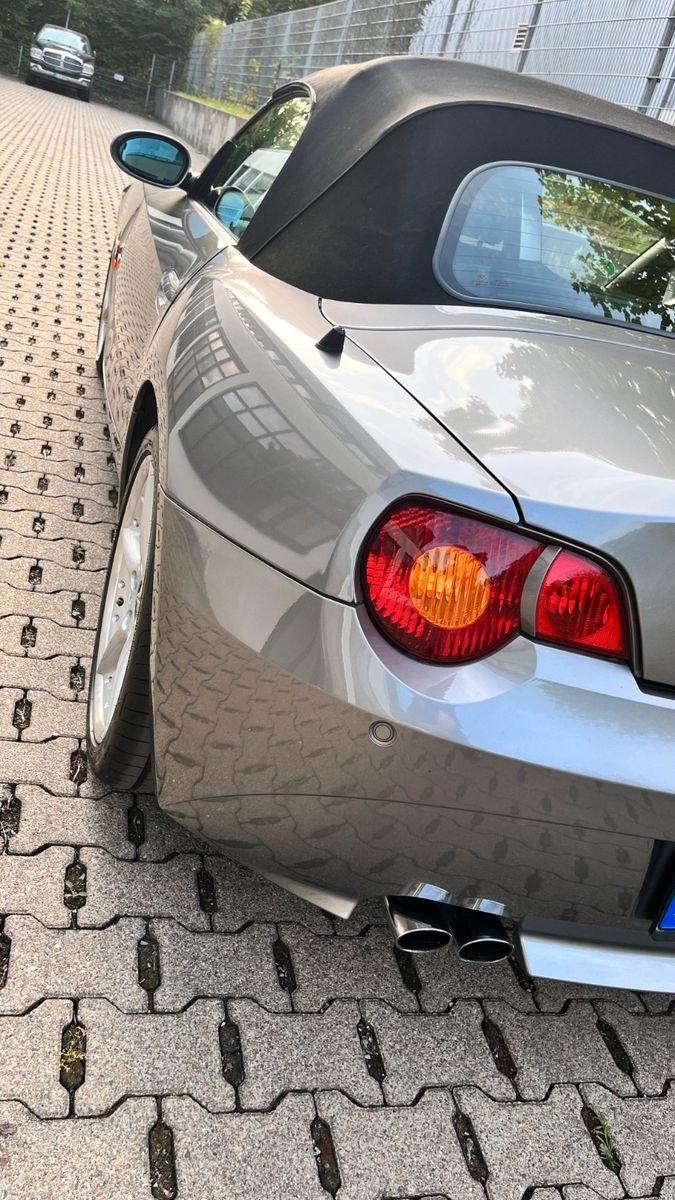 BMW Z4 3.0 - M Sport - VOLL + TOP + Sais/Garag 85tkm foto 7