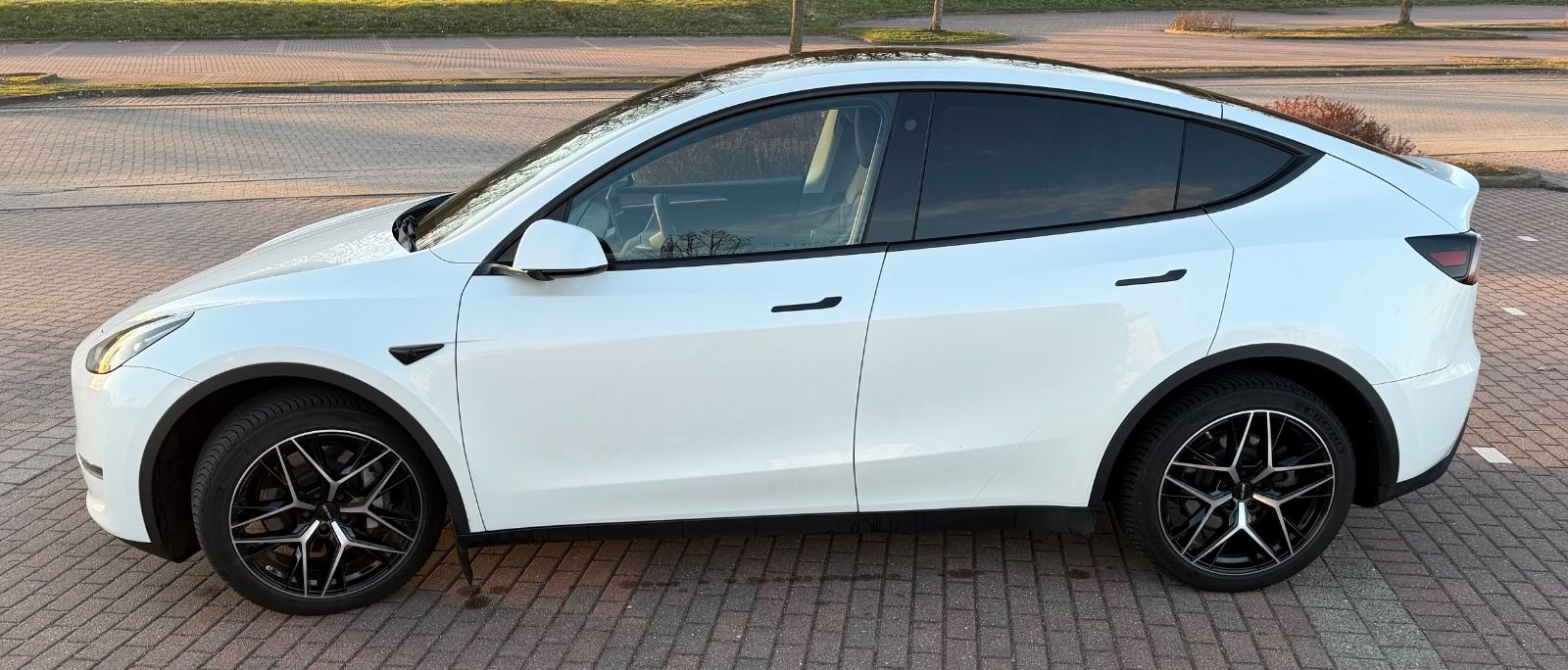 Tesla Model Y Long Range, 12-fach bereift, Vossen HF2 foto 2