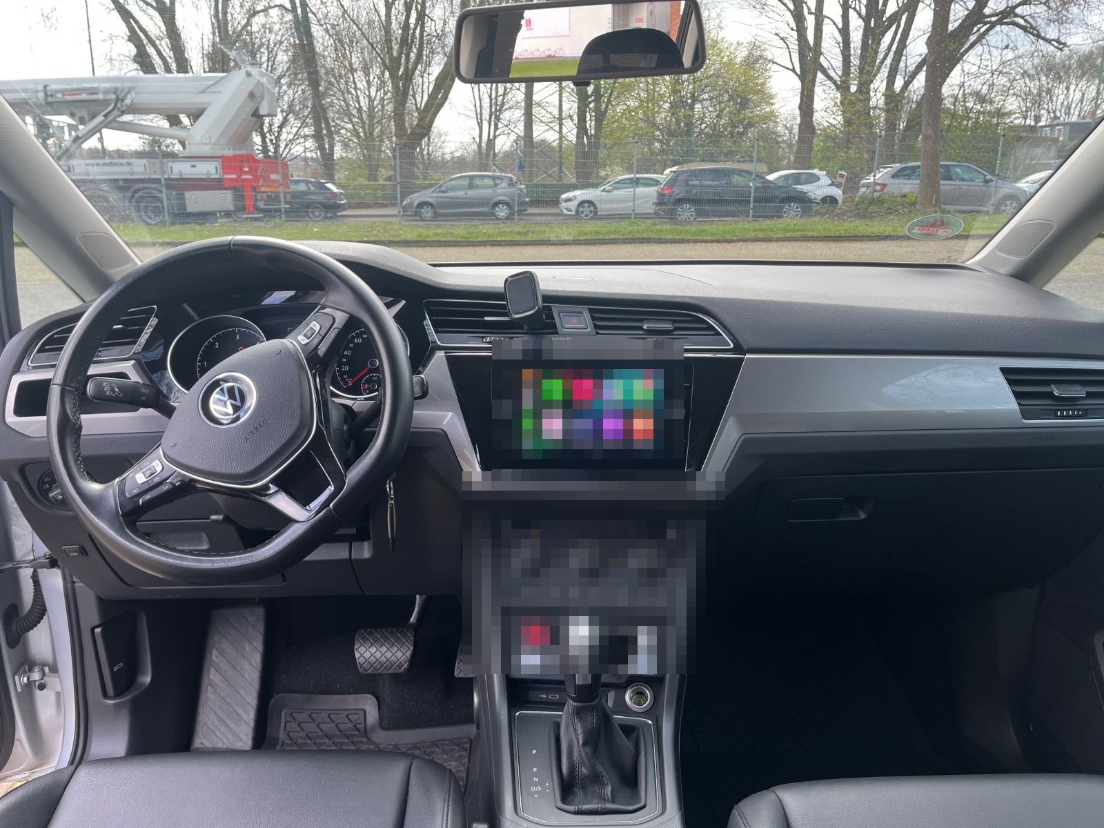 Volkswagen Touran 2.0 TDI DSG Automatik 7-Sitzer foto 8