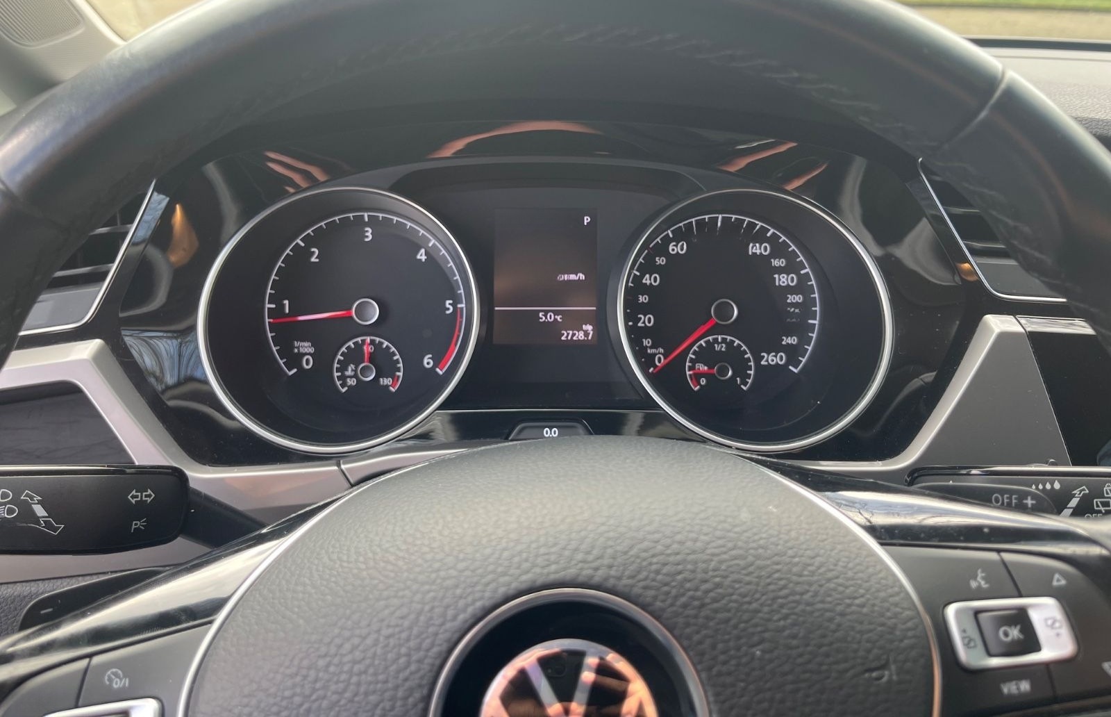 Volkswagen Touran 2.0 TDI DSG Automatik 7-Sitzer foto 9