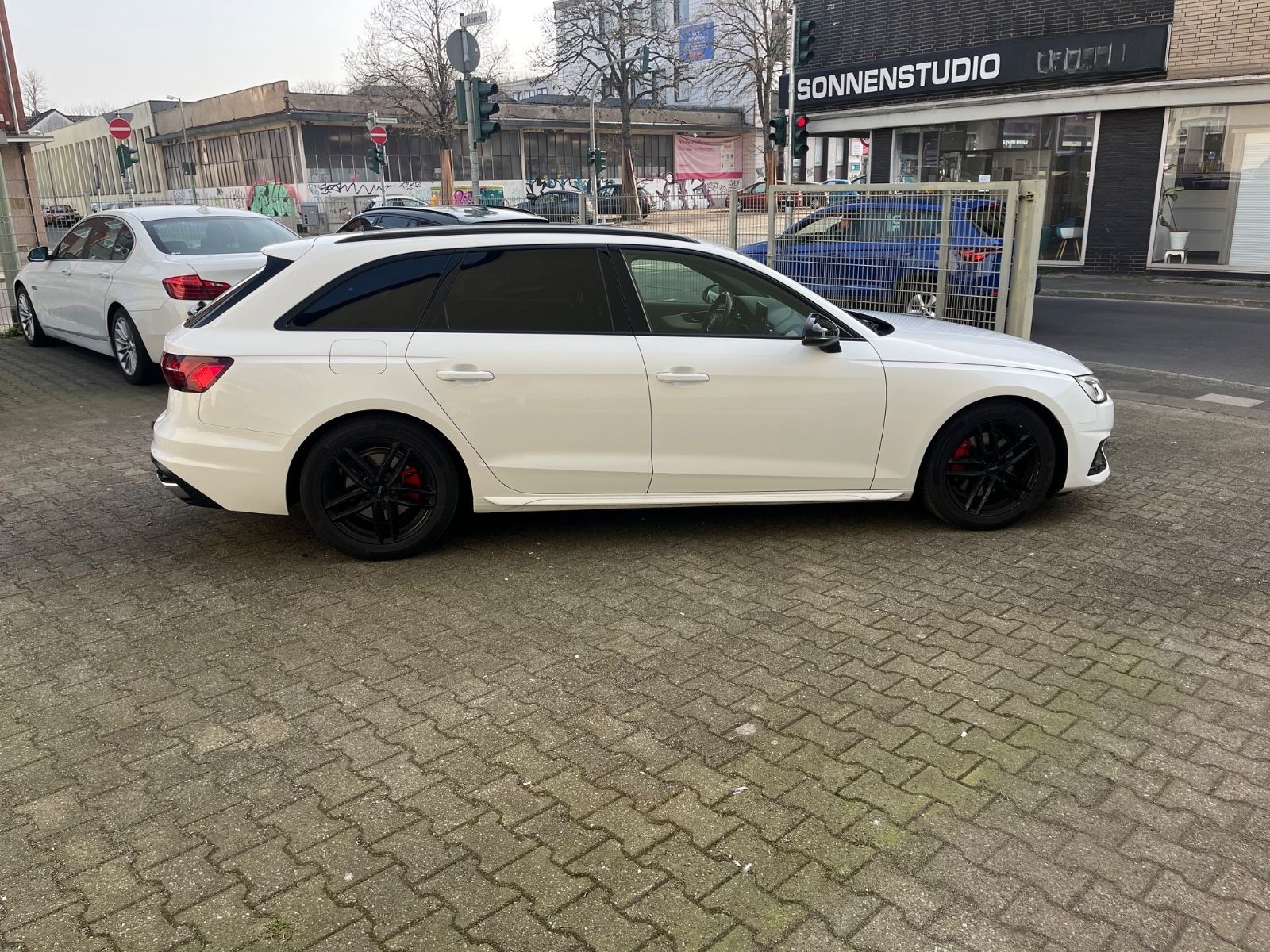Audi A4 35TDI-S LINE-AUT-NAVI-LEDER-LED-AHK-KAMERA-1H foto 3