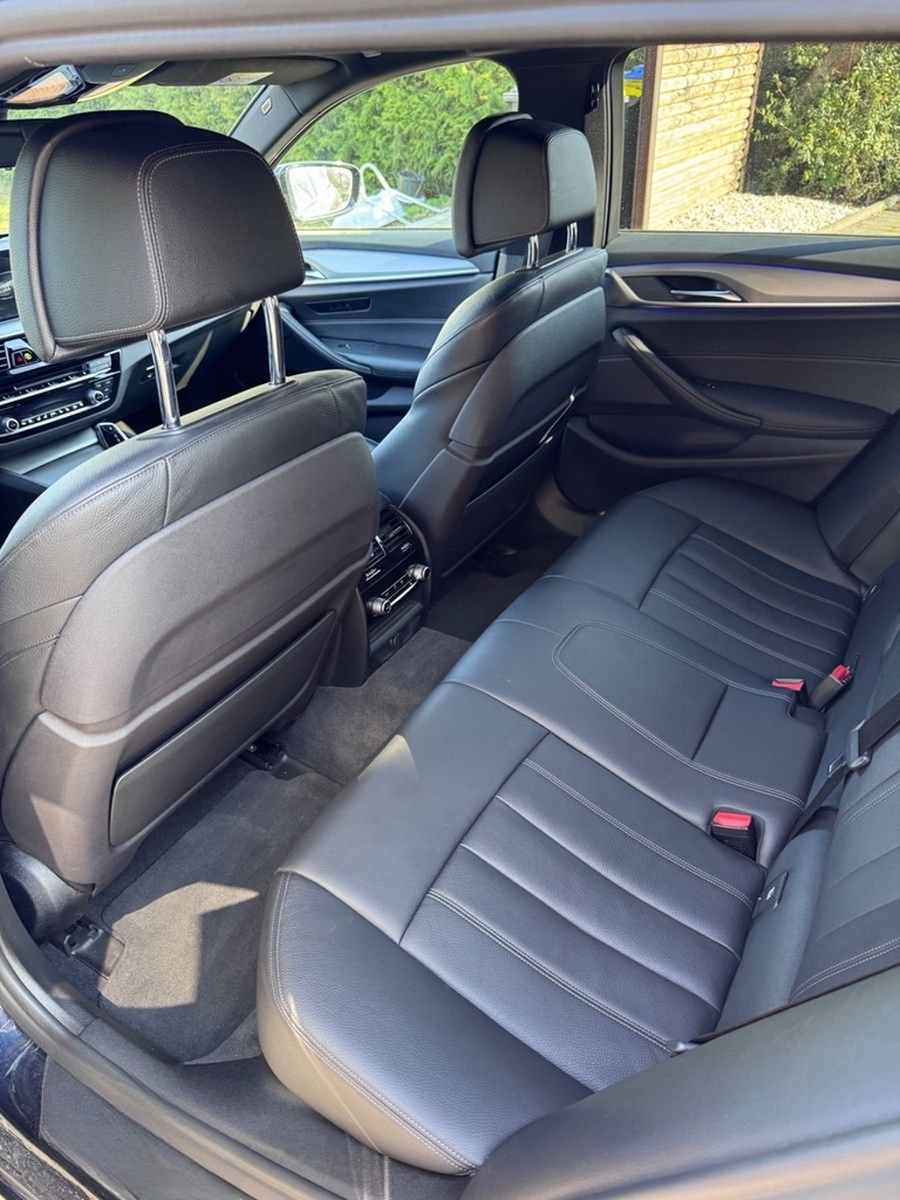 BMW 540d xDrive Touring M-Sport/Pano/AHK/HUD/Stdhz foto 14