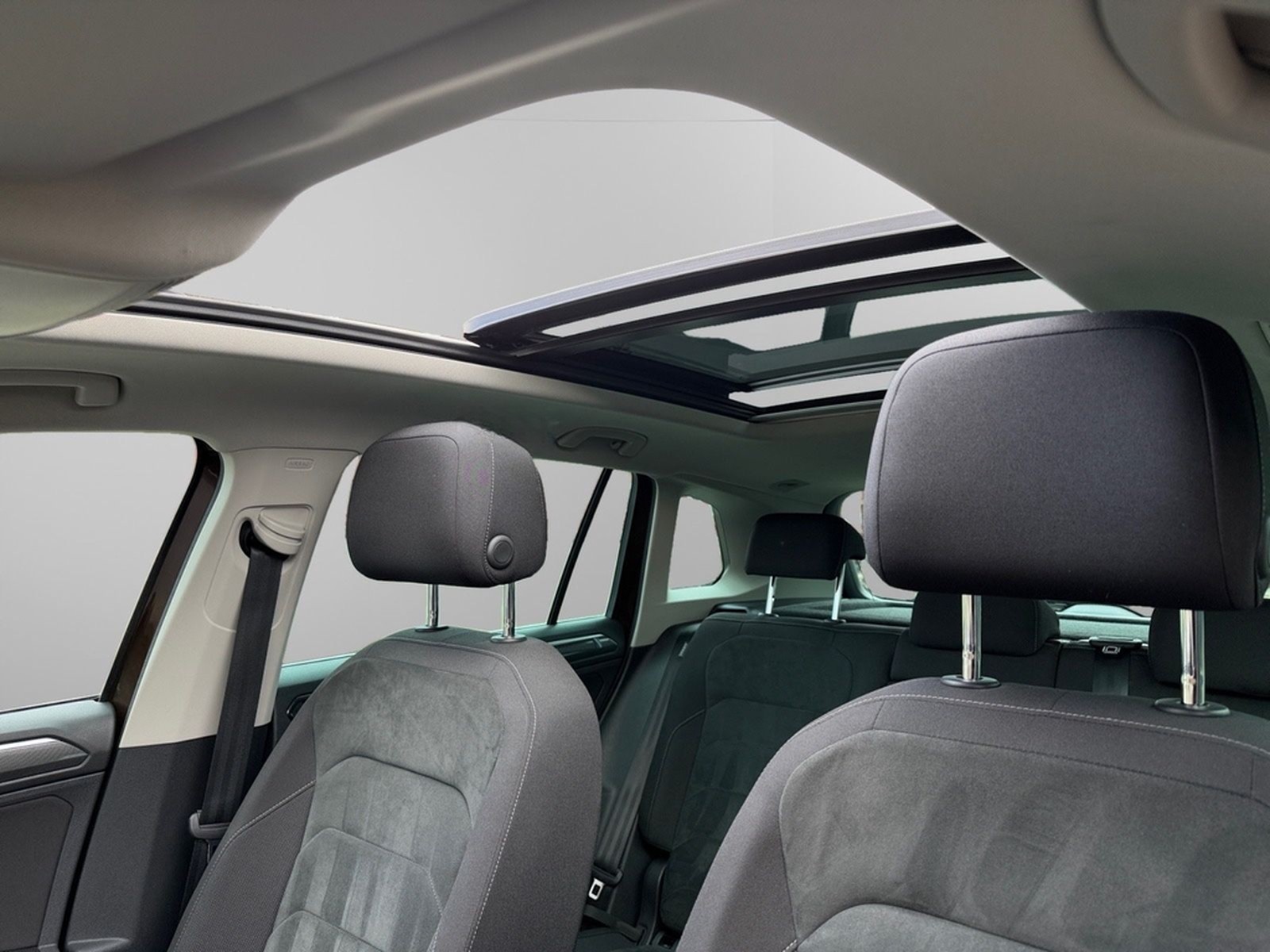 Volkswagen TIGUAN, HEADUP, PANO, AHK, VIRTUAL, STANDHEIZUNG foto 10