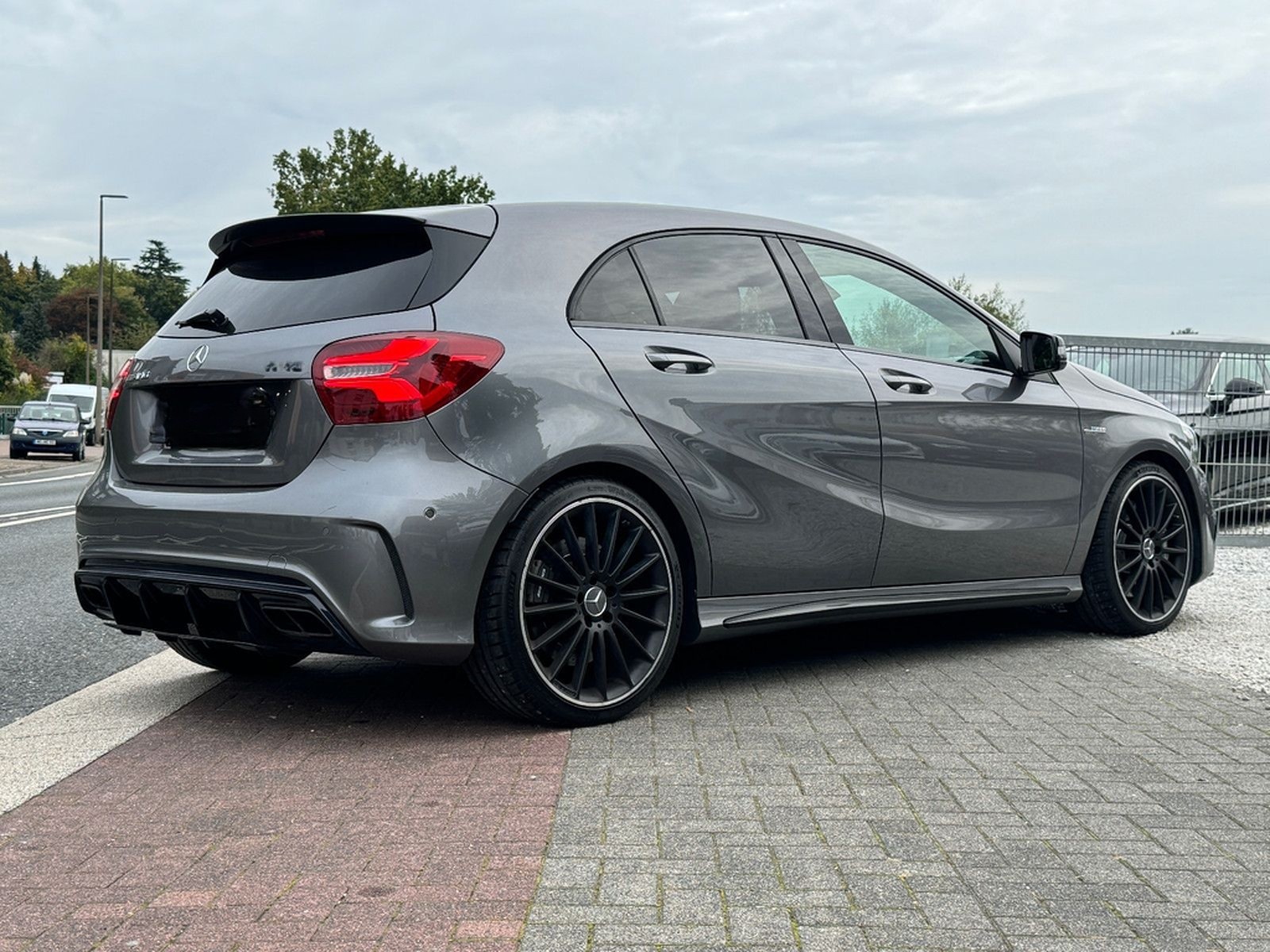 Mercedes-Benz A 45 AMG Perf.-Abgas Pano Unfallfrei 4Matic TOP foto 3