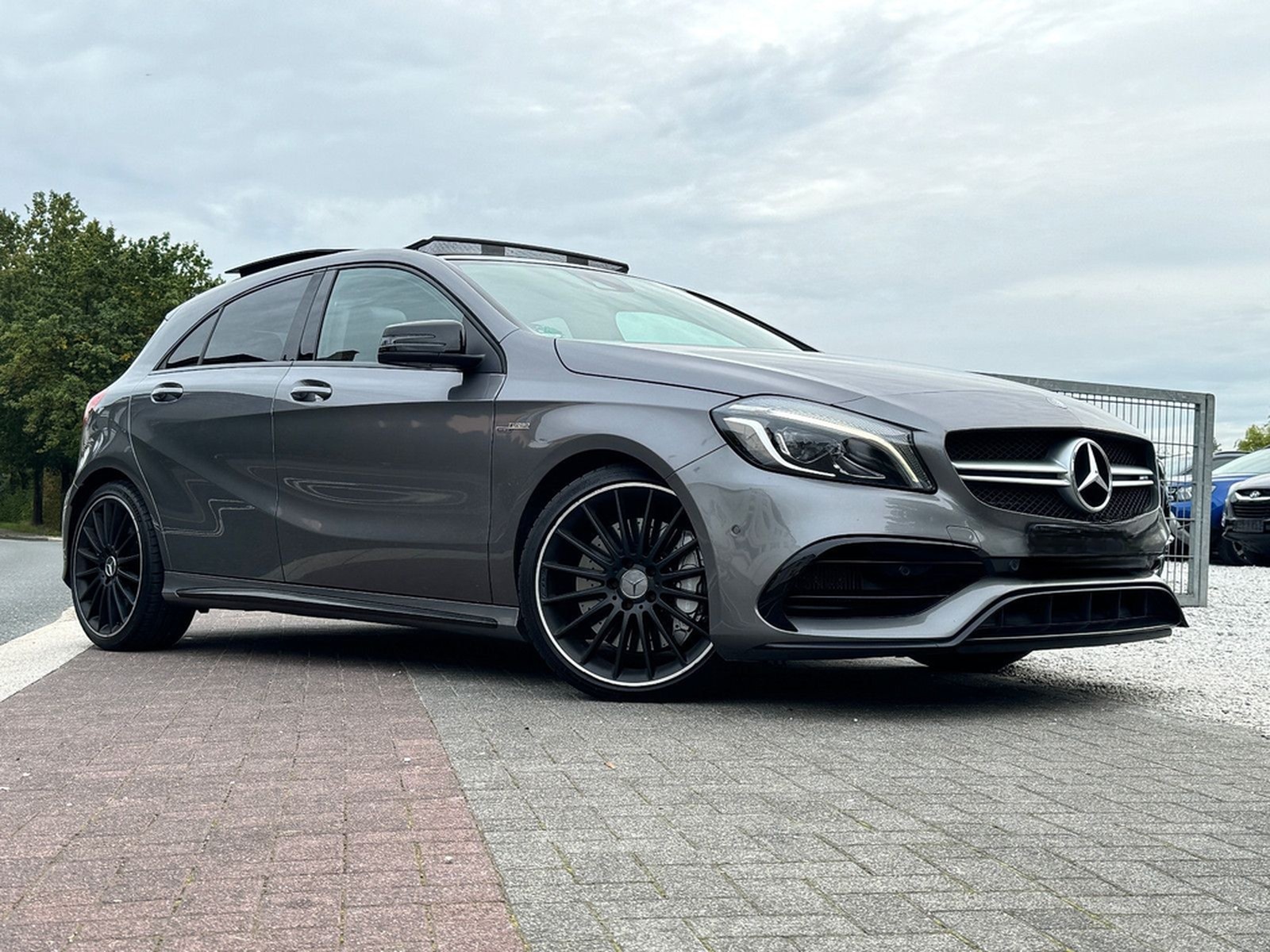 Mercedes-Benz A 45 AMG Perf.-Abgas Pano Unfallfrei 4Matic TOP foto 26
