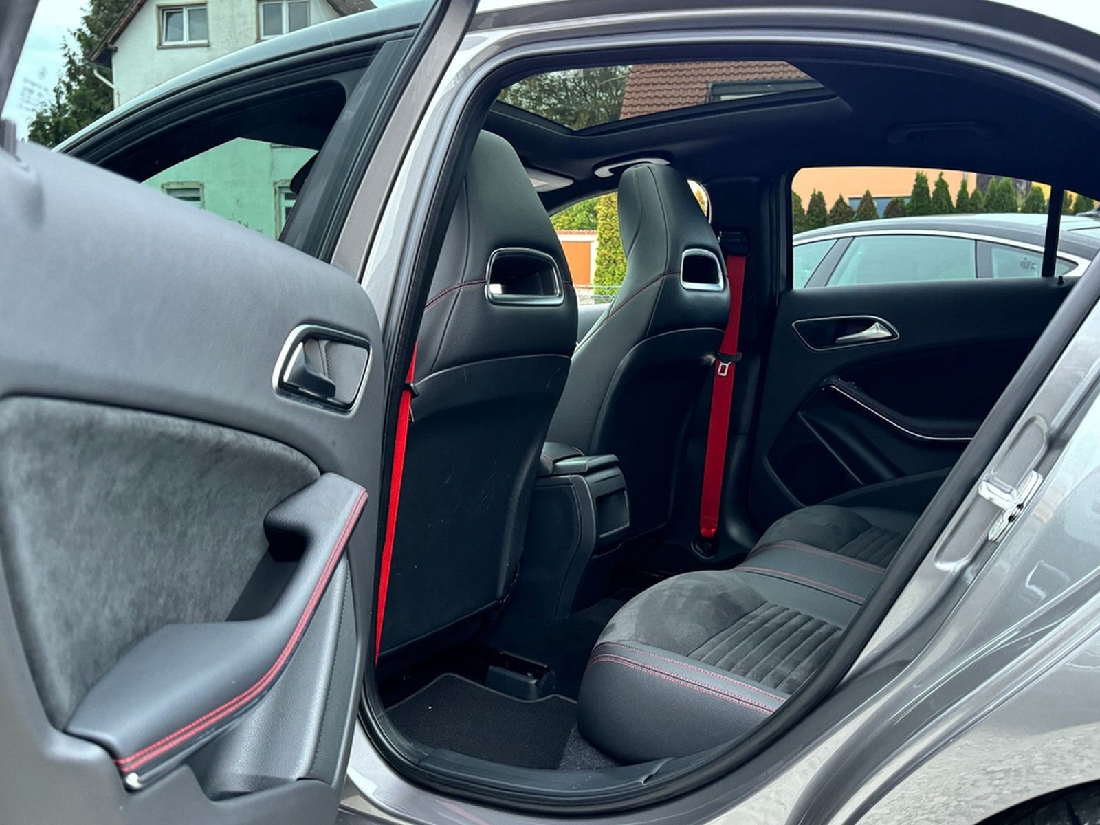 Mercedes-Benz A 45 AMG Perf.-Abgas Pano Unfallfrei 4Matic TOP foto 33