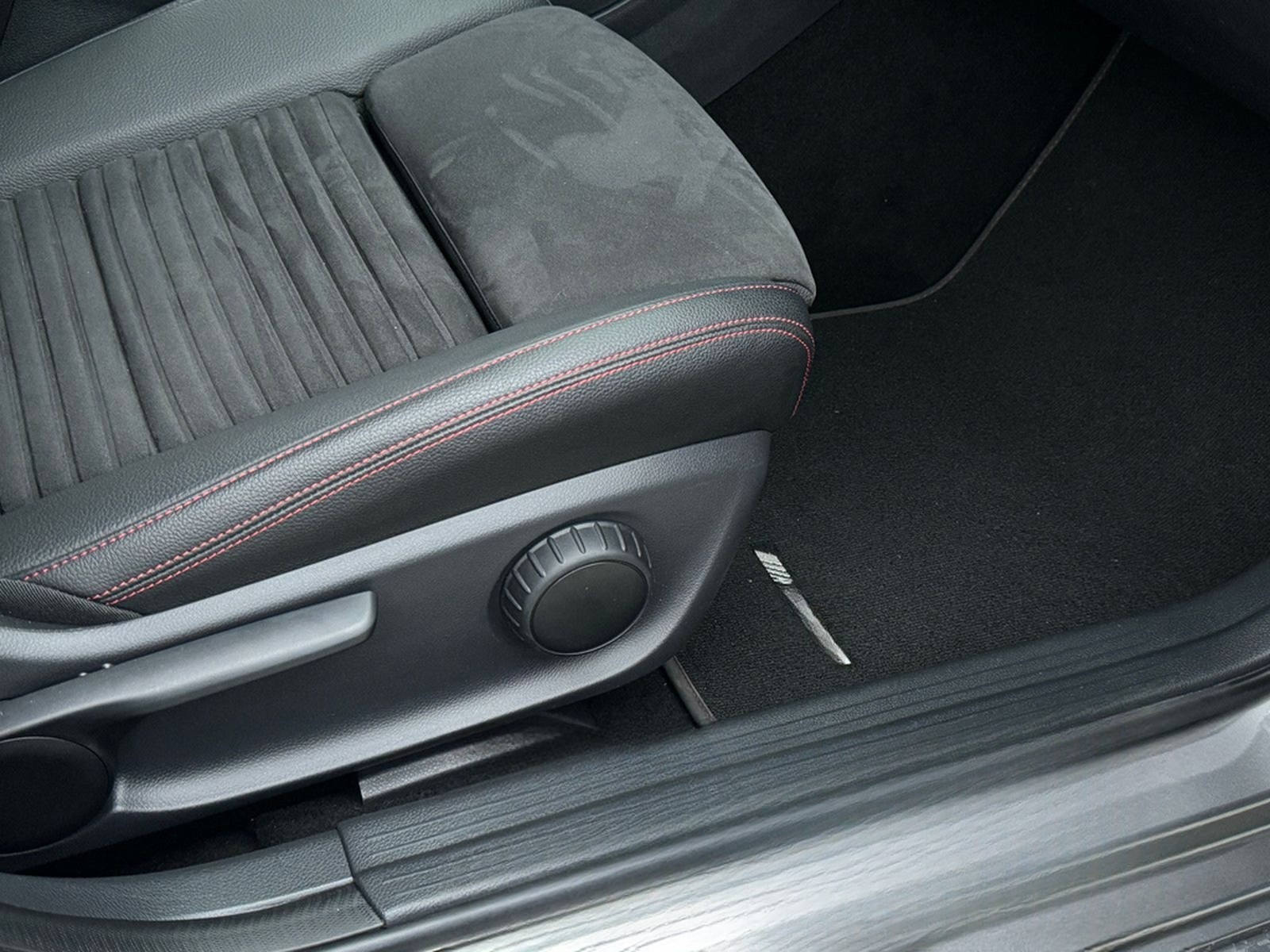 Mercedes-Benz A 45 AMG Perf.-Abgas Pano Unfallfrei 4Matic TOP foto 36