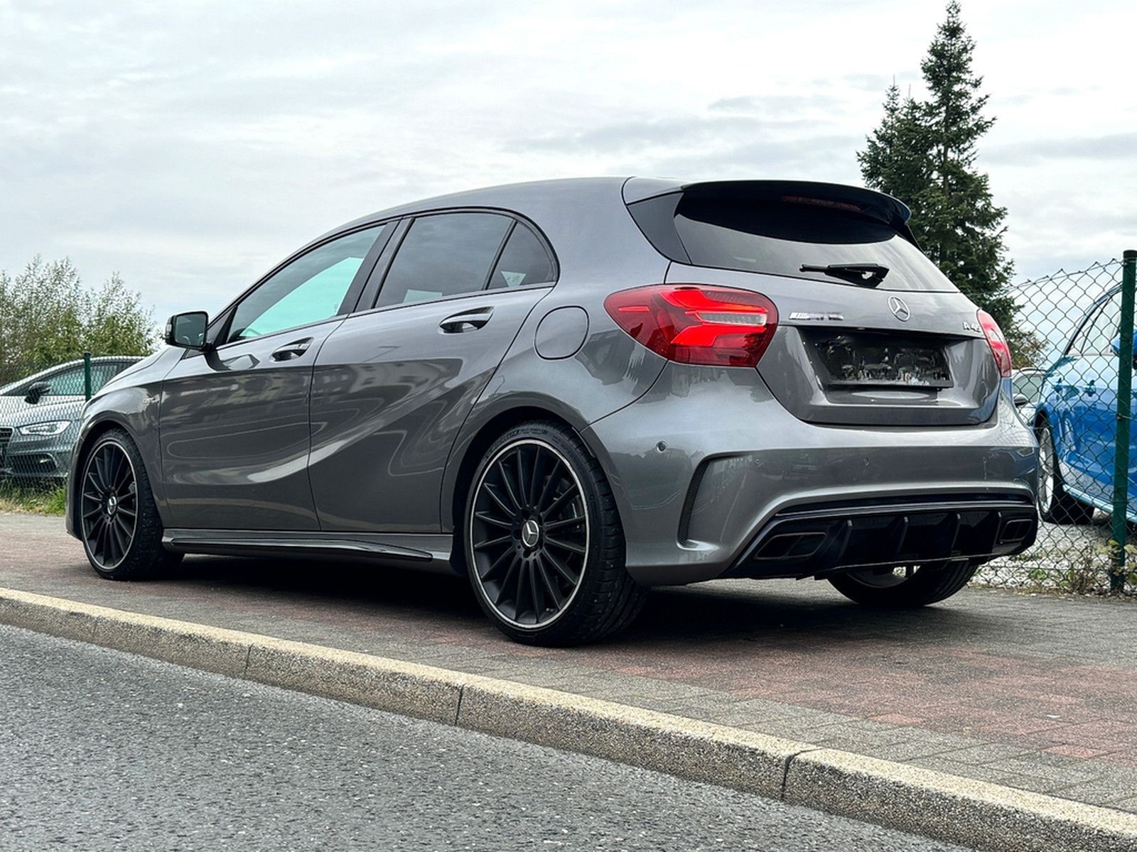 Mercedes-Benz A 45 AMG Perf.-Abgas Pano Unfallfrei 4Matic TOP foto 5