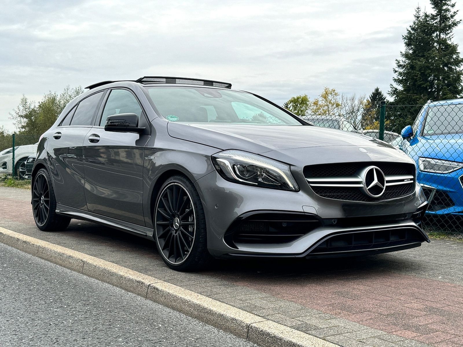 Mercedes-Benz A 45 AMG Perf.-Abgas Pano Unfallfrei 4Matic TOP foto 50