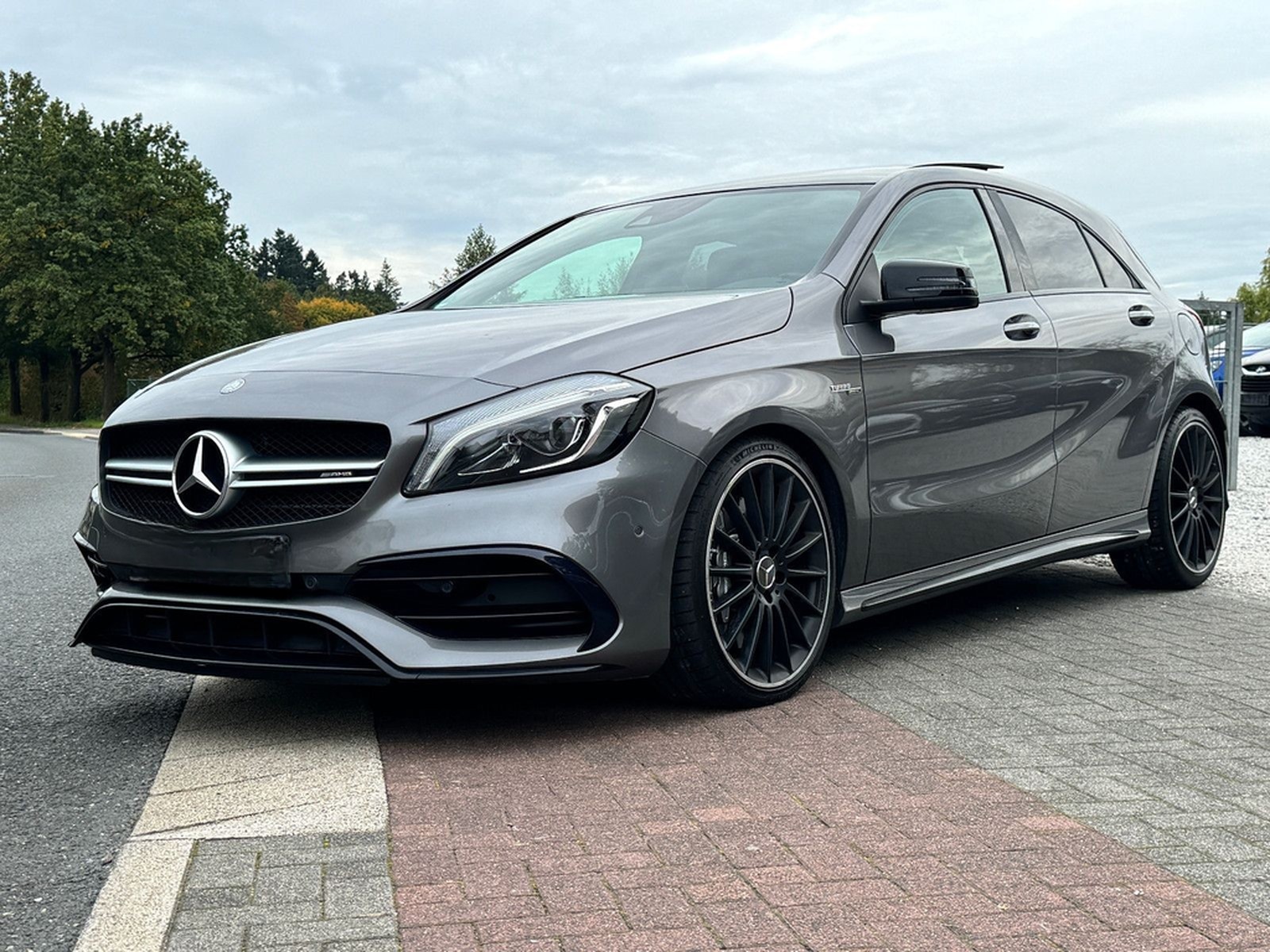 Mercedes-Benz A 45 AMG Perf.-Abgas Pano Unfallfrei 4Matic TOP foto 9