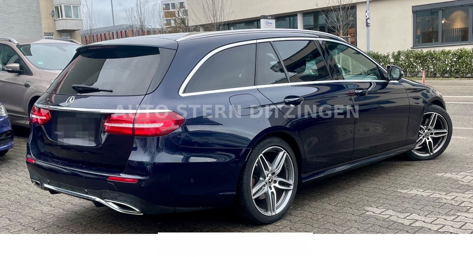 Mercedes-Benz E 220 d T-Modell AMG Line LED Navi AHK Burmester foto 3