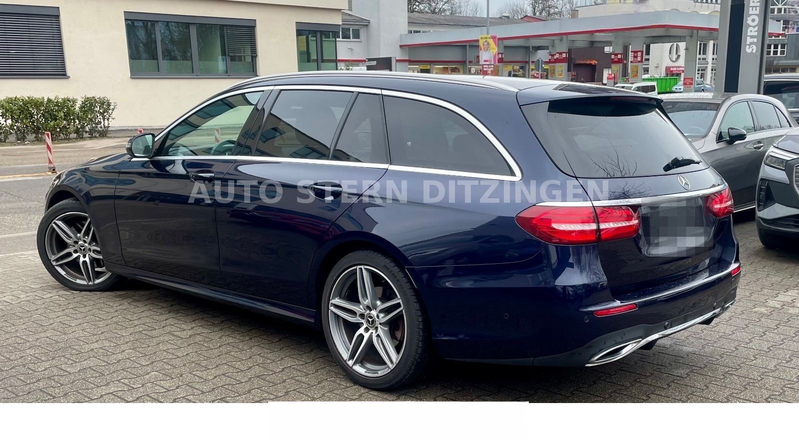 Mercedes-Benz E 220 d T-Modell AMG Line LED Navi AHK Burmester foto 4
