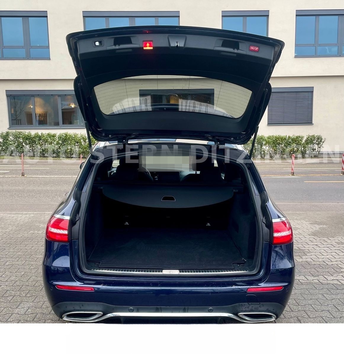 Mercedes-Benz E 220 d T-Modell AMG Line LED Navi AHK Burmester foto 6