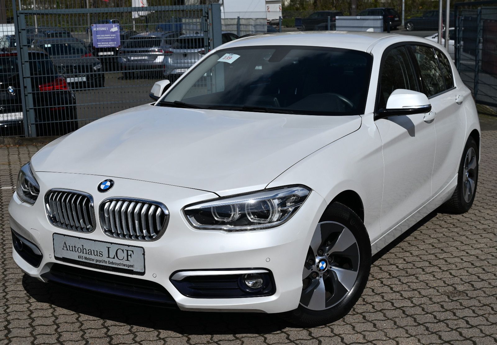 BMW 118 i Urban Line Leder Navi 1.Hd LED foto 2