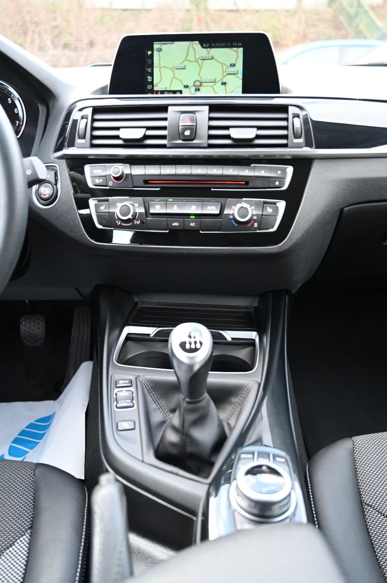 BMW 118 i Urban Line Leder Navi 1.Hd LED foto 11