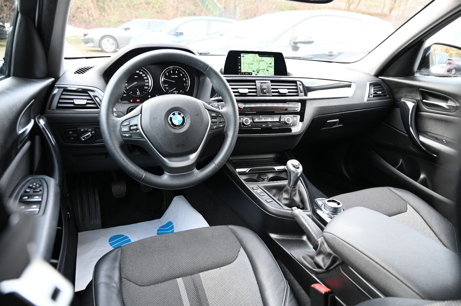 BMW 118 i Urban Line Leder Navi 1.Hd LED foto 12
