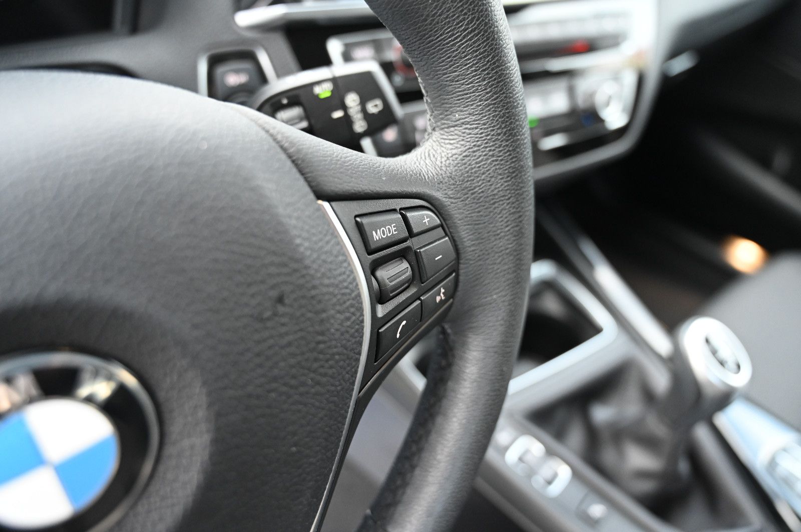 BMW 118 i Urban Line Leder Navi 1.Hd LED foto 14