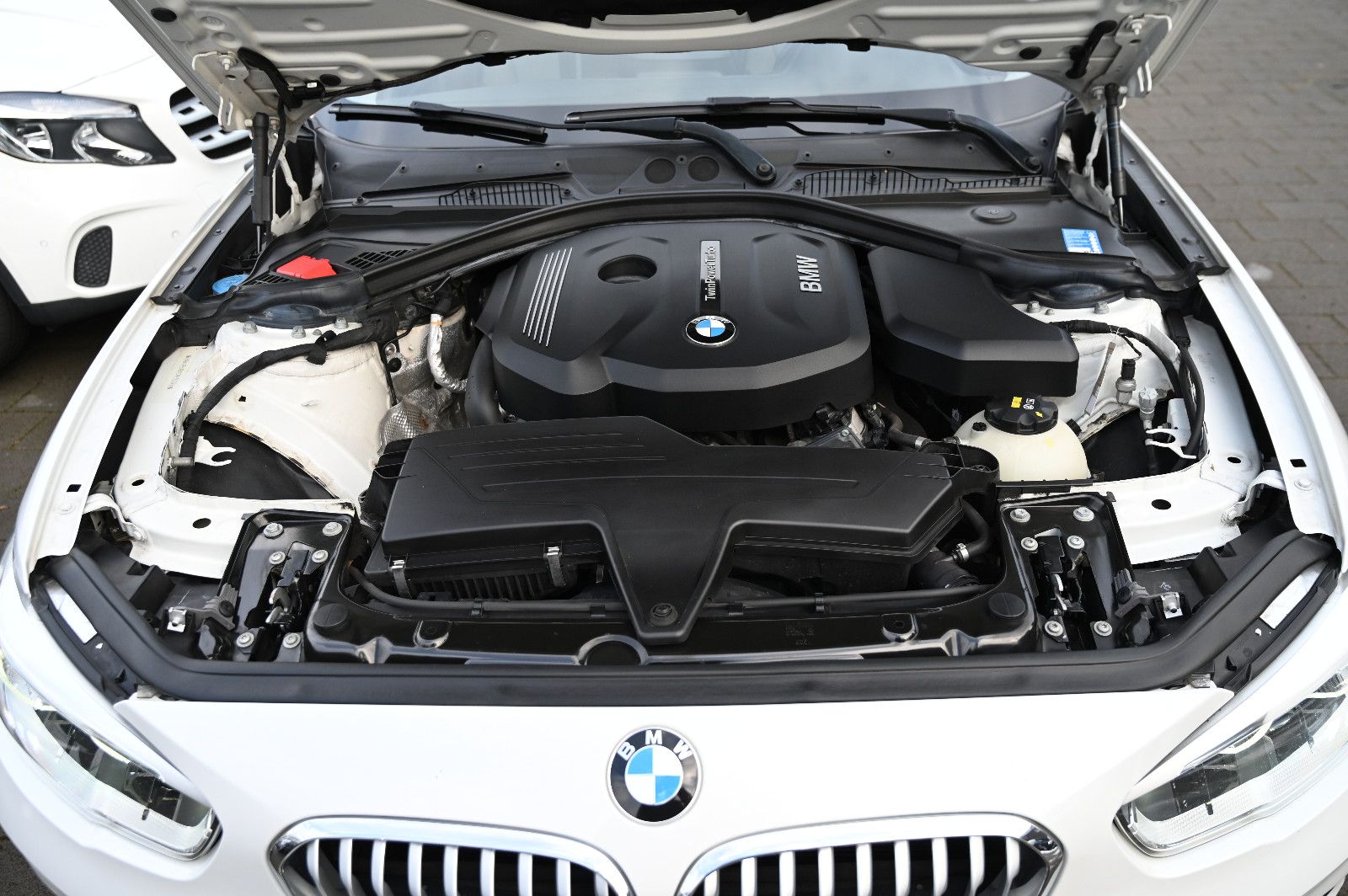 BMW 118 i Urban Line Leder Navi 1.Hd LED foto 20