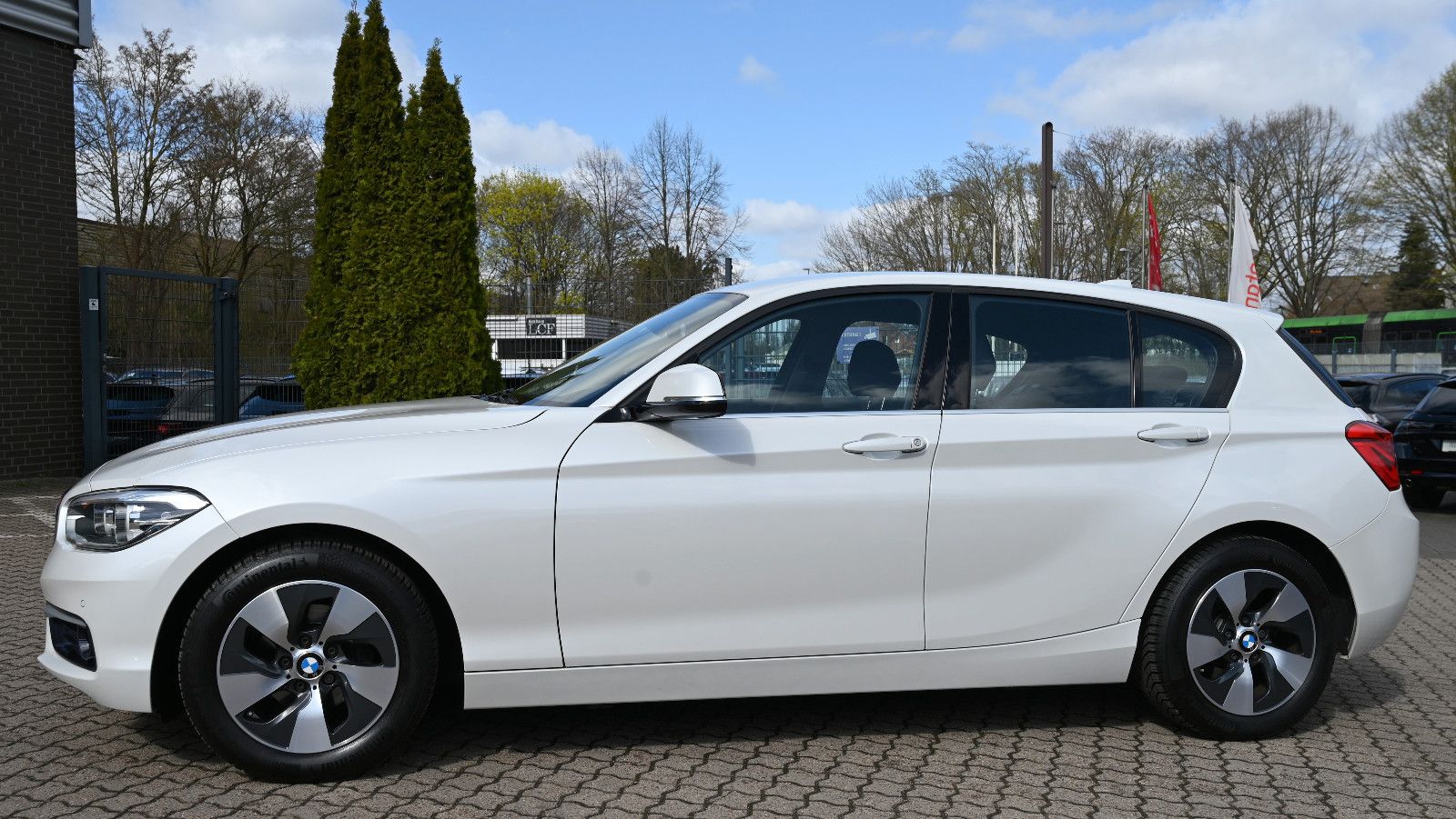 BMW 118 i Urban Line Leder Navi 1.Hd LED foto 4