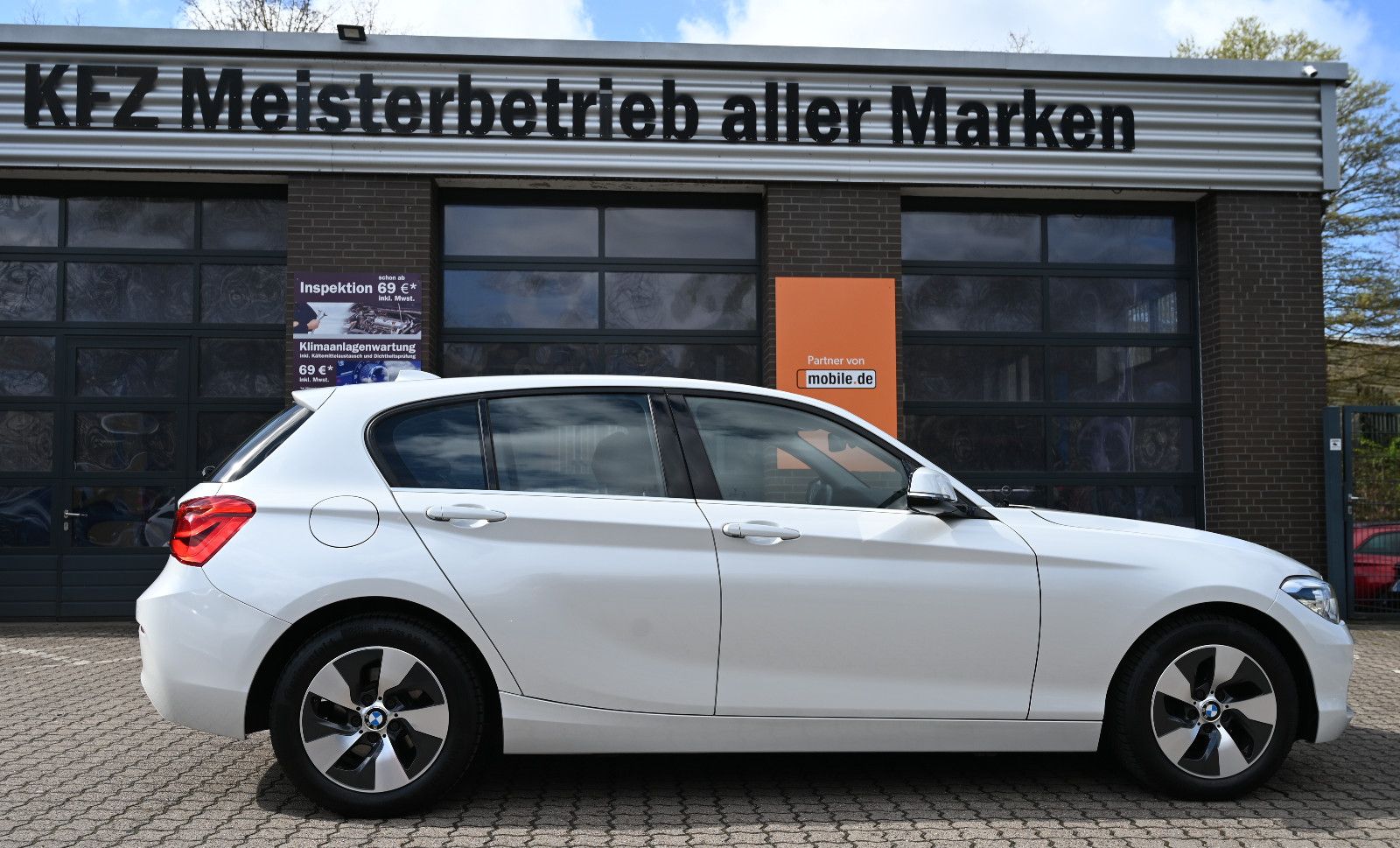 BMW 118 i Urban Line Leder Navi 1.Hd LED foto 5