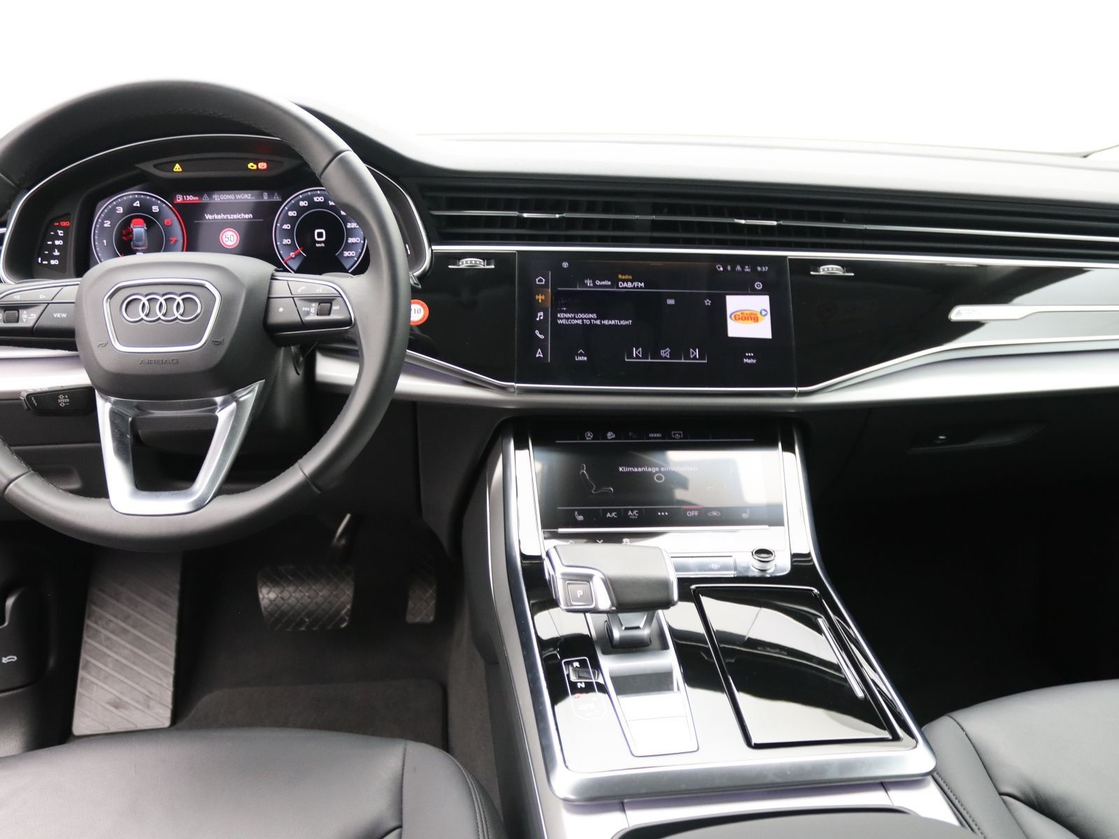 Audi Q8 55 TFSI quattro / MMI-Navi+, Air, LED, AHK foto 16