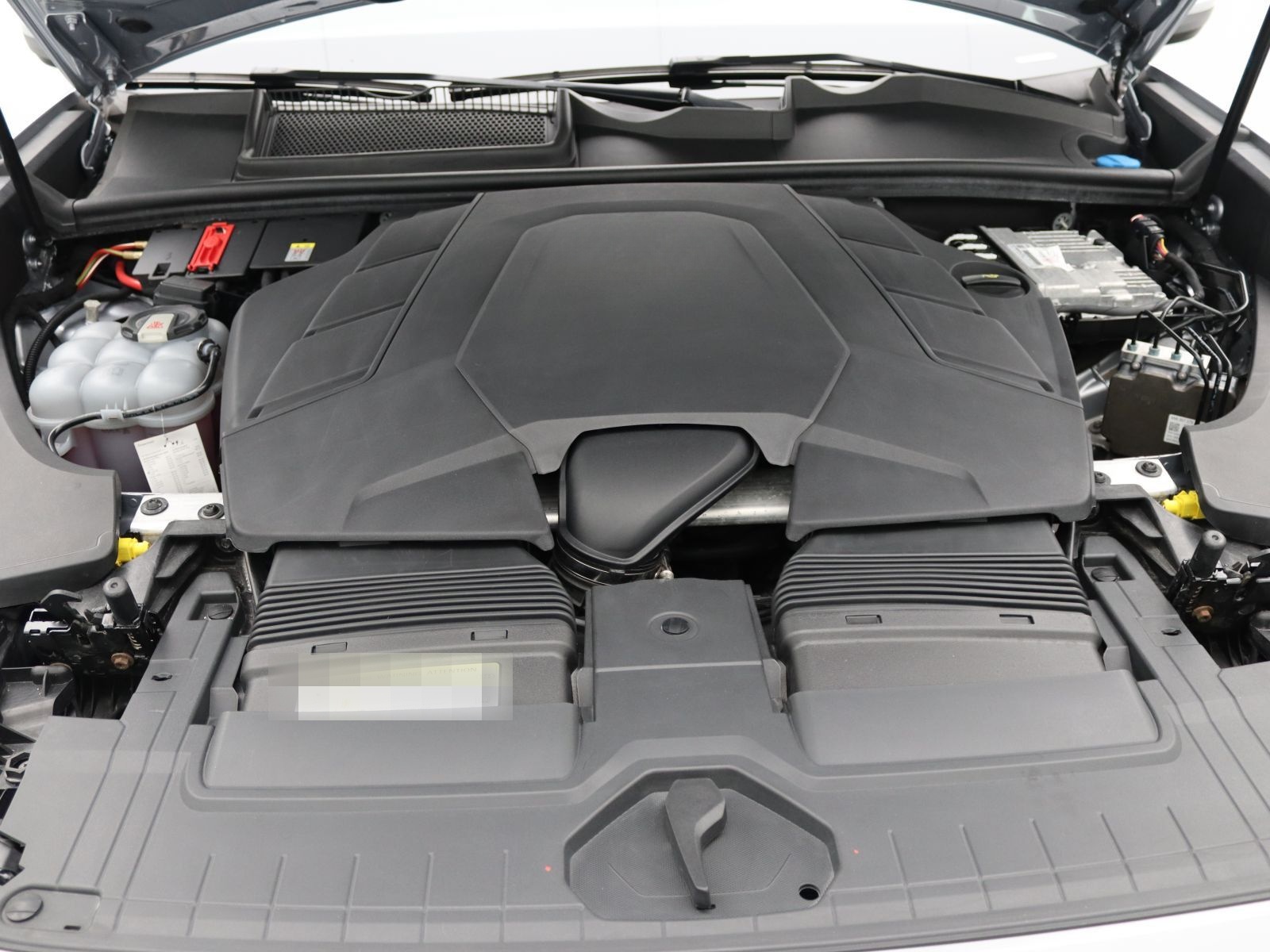 Audi Q8 55 TFSI quattro / MMI-Navi+, Air, LED, AHK foto 18