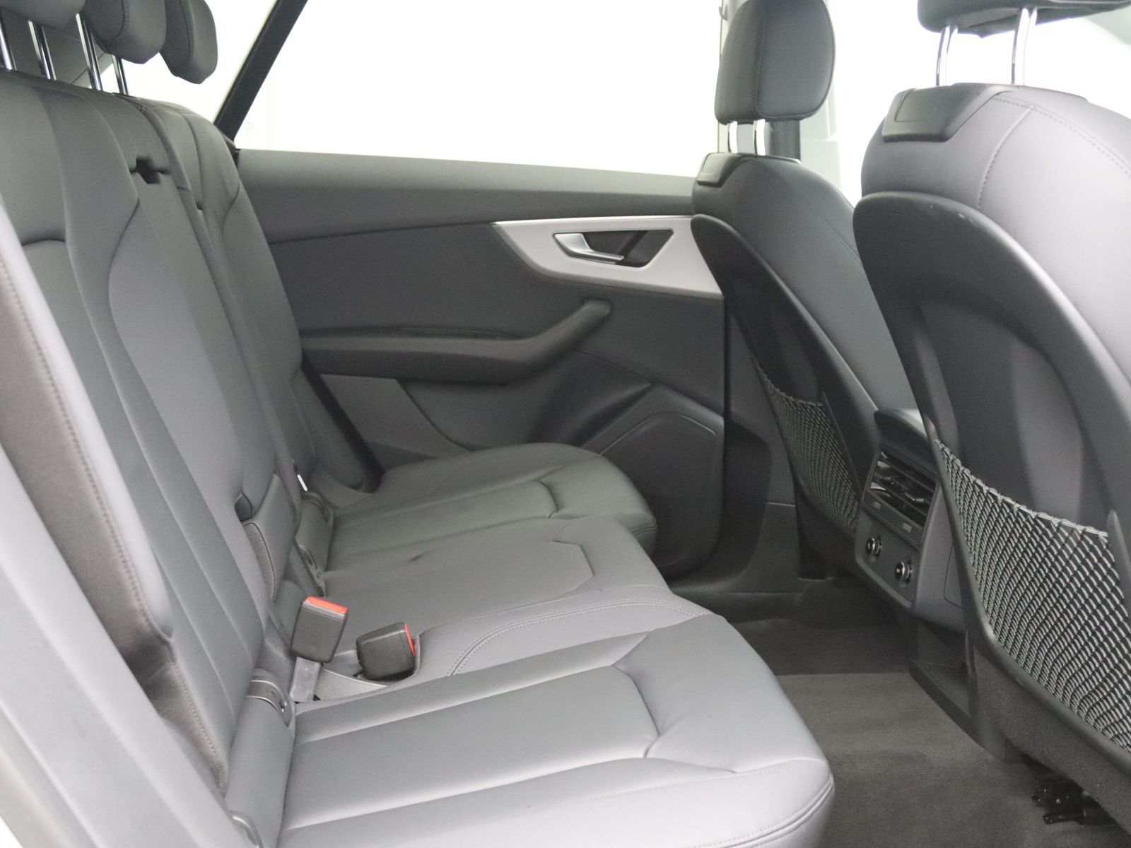 Audi Q8 55 TFSI quattro / MMI-Navi+, Air, LED, AHK foto 9