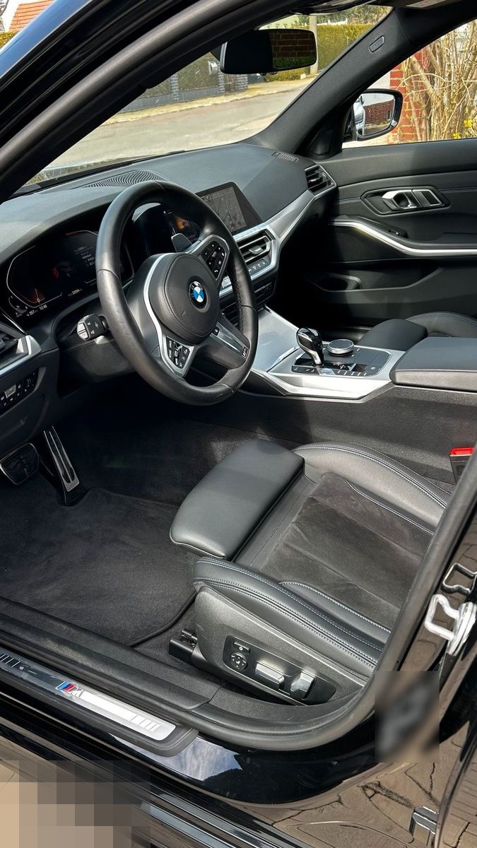 BMW 330d xDrive Touring Model 2020 M-Paket foto 10