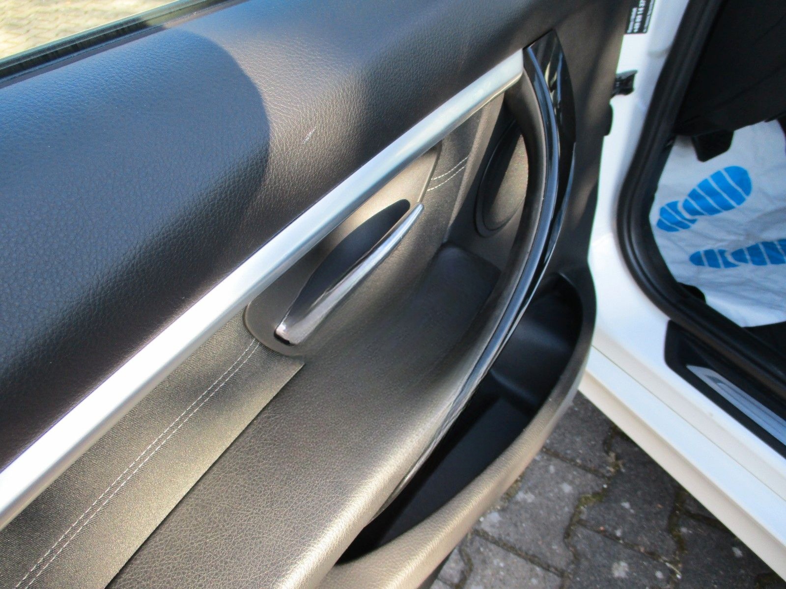 BMW 320i Touring Sport Line+AHK+Navi+LED+gepflegt foto 12