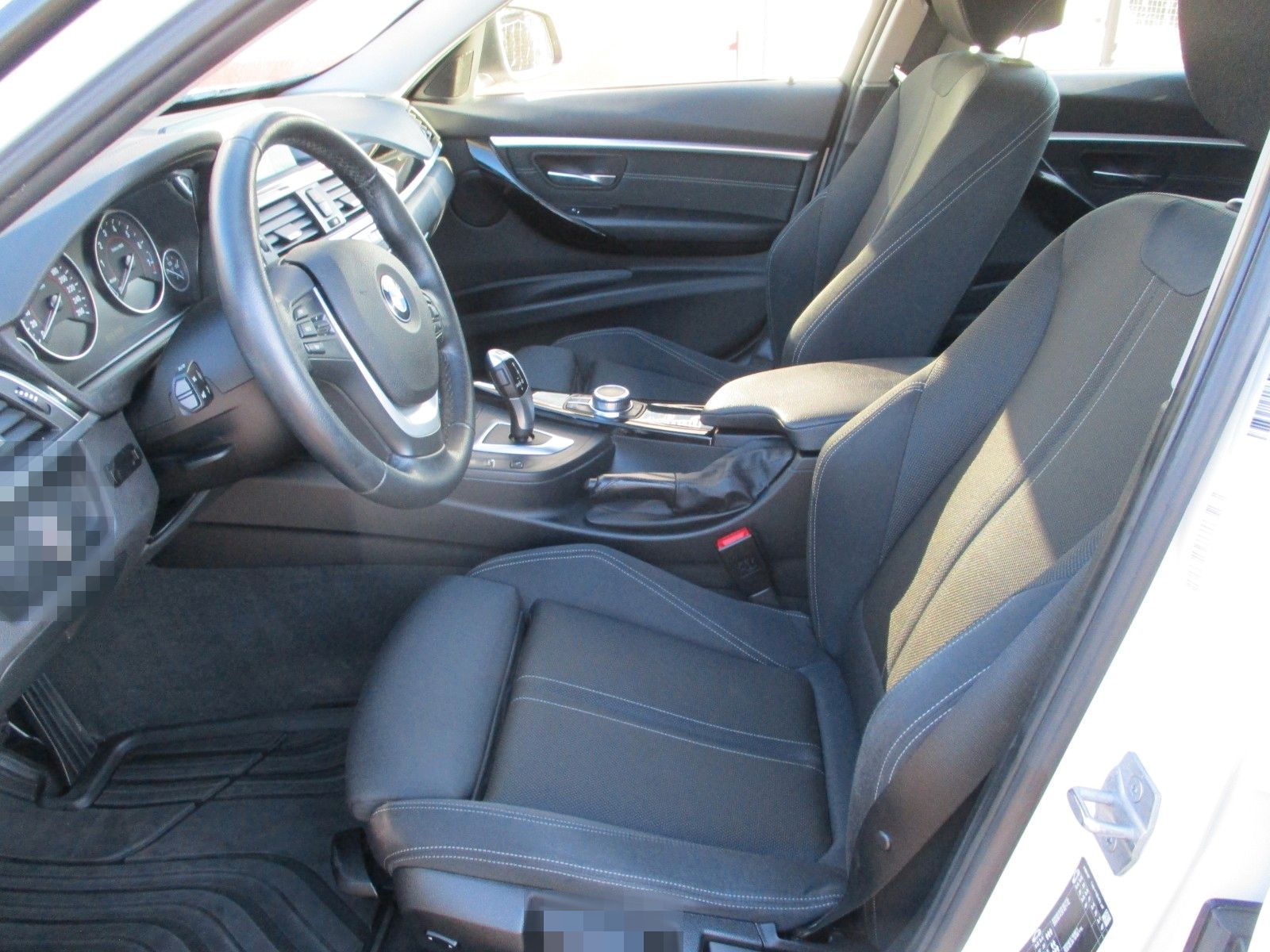 BMW 320i Touring Sport Line+AHK+Navi+LED+gepflegt foto 13