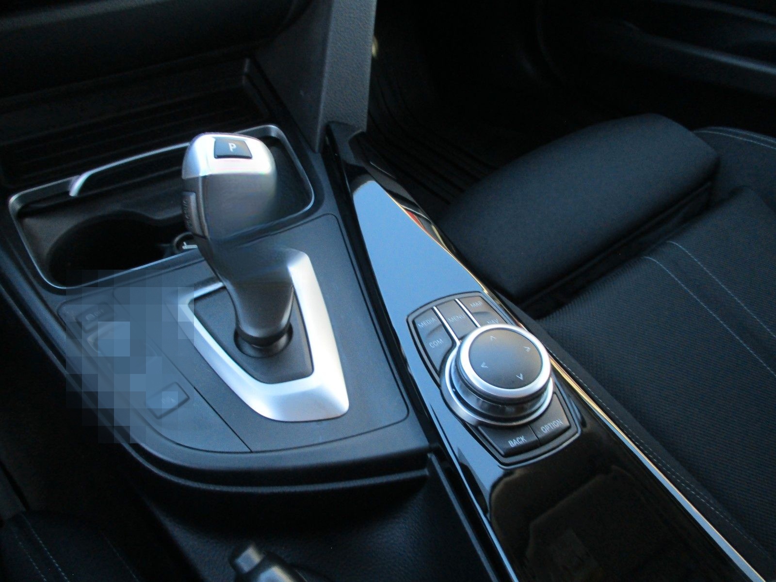 BMW 320i Touring Sport Line+AHK+Navi+LED+gepflegt foto 15