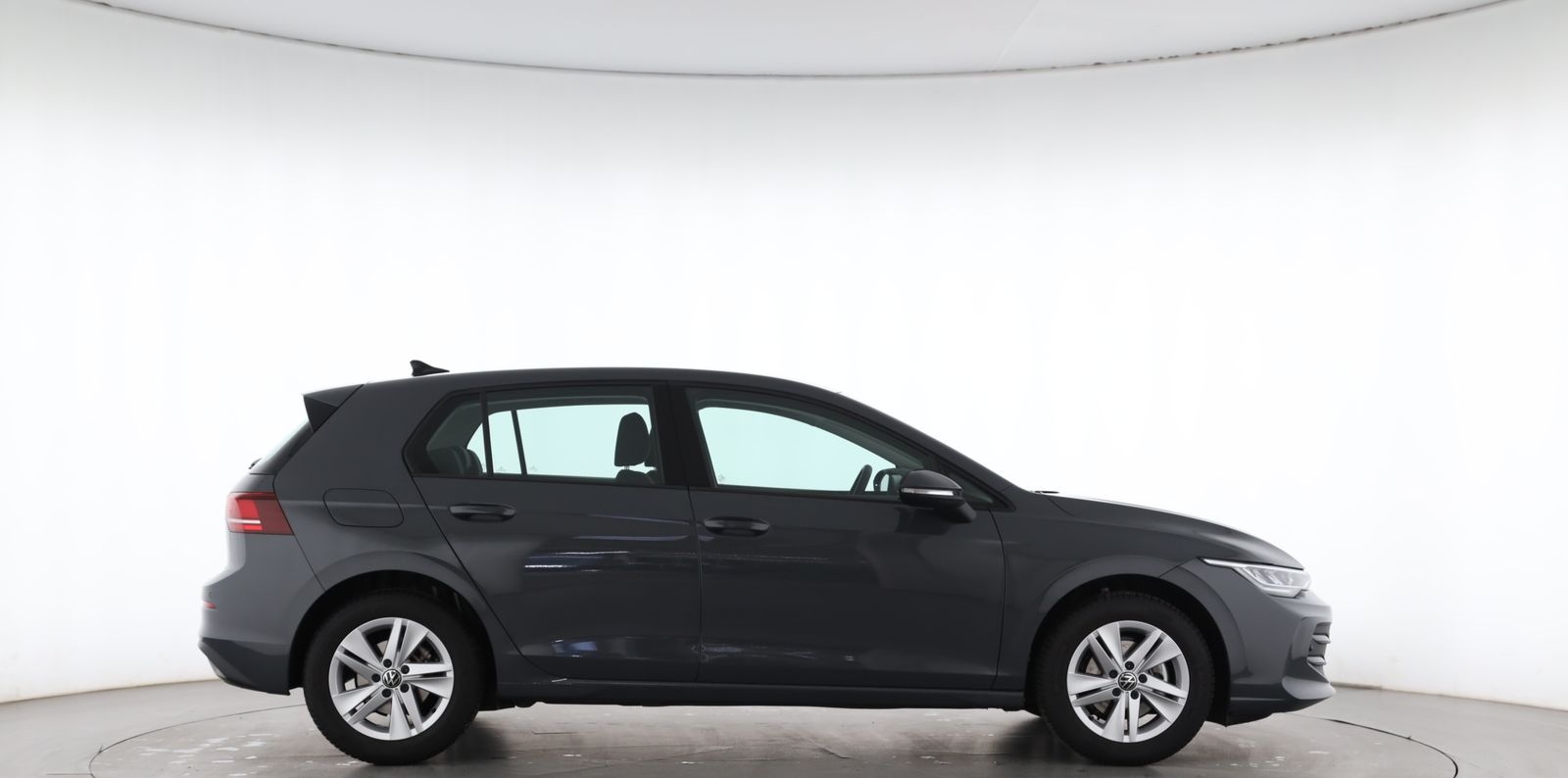 Volkswagen Golf VIII 1.5 TSI DSG Life | AHK | LED | SITZH. foto 7