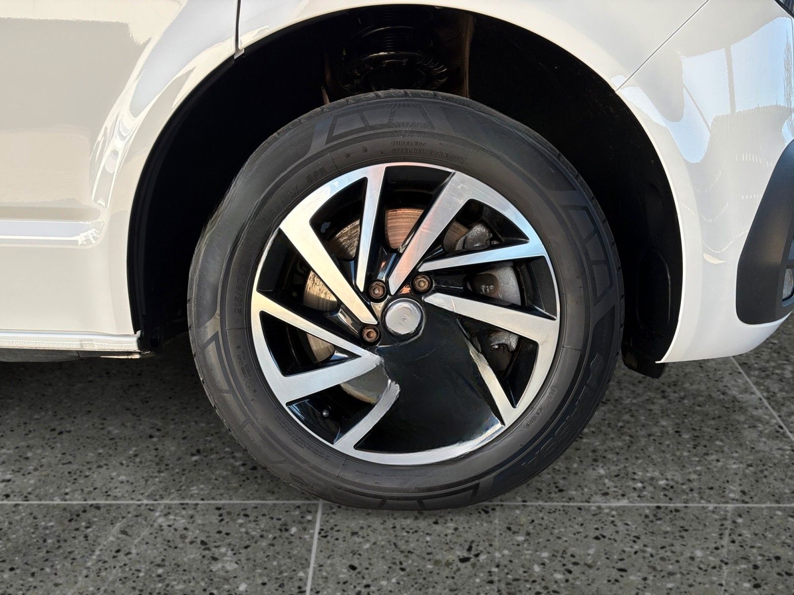 Volkswagen T6.1 Multivan DSG Navi Sitzh ACC R.Cam 3xKlima foto 9