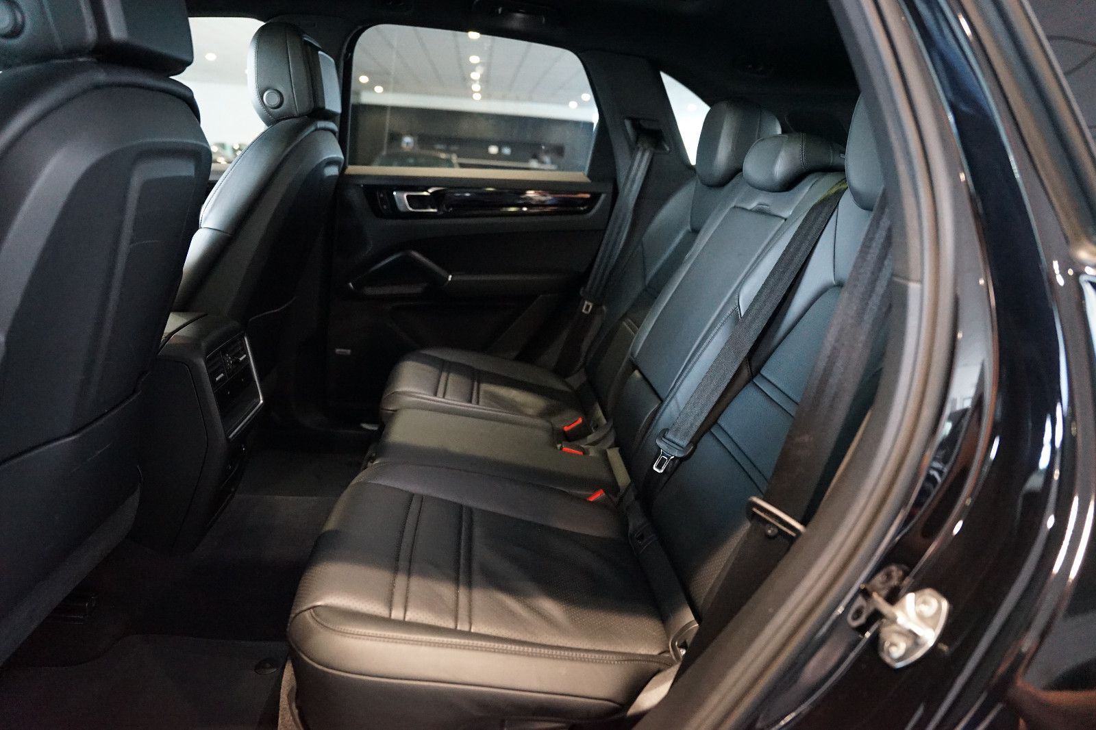 Porsche Cayenne S | InnoDrive | Pano | Matrix | AHK foto 11