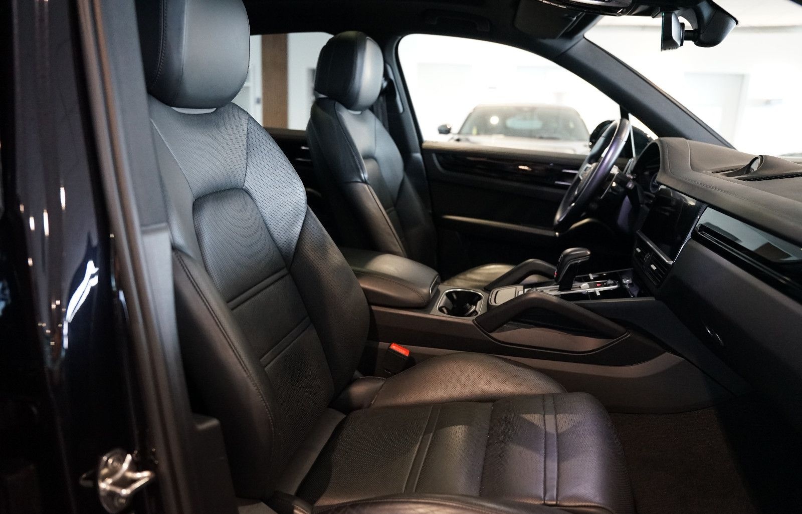 Porsche Cayenne S | InnoDrive | Pano | Matrix | AHK foto 10