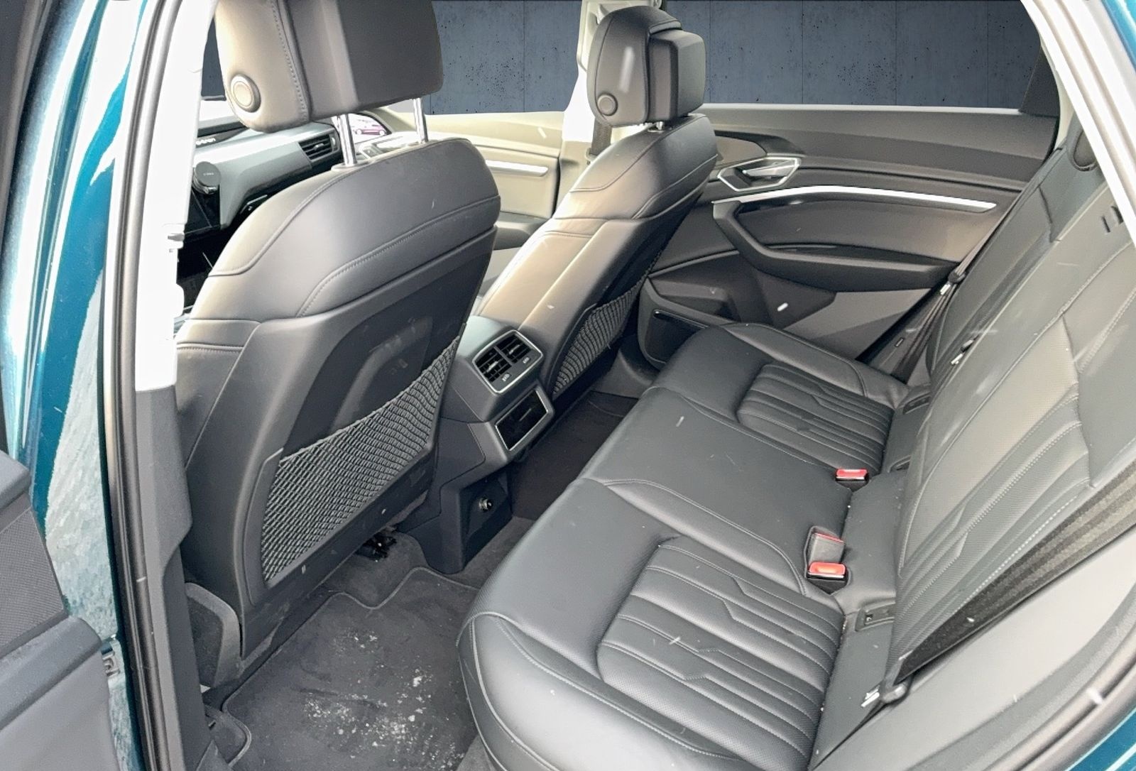 Audi e-tron 55 qu. VirtSpiegel PANO HUD AHK 20 TV Cam foto 13