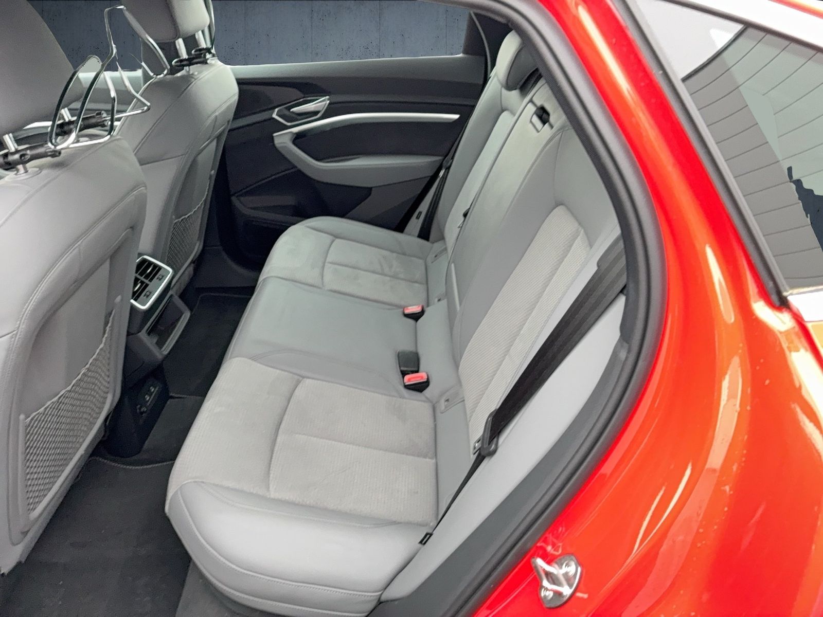 Audi e-tron Sportback S line 55 qu N-Sicht HUD Matrix foto 13