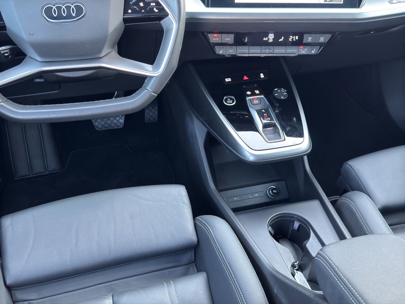 Audi Q4 50 e-tron quattro AHK HuD Pano Matrix-LED Ass foto 11
