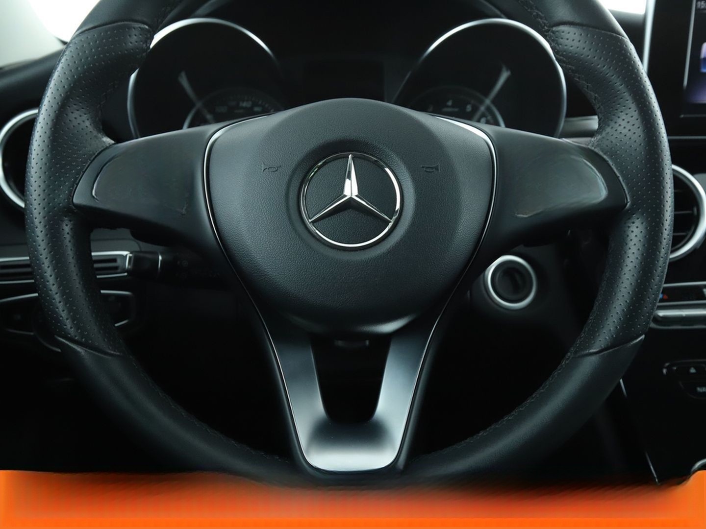 Mercedes-Benz C 180 CGI Avantgarde Aut.*LED*NAVI*TEMPO*CAM*PDC foto 19