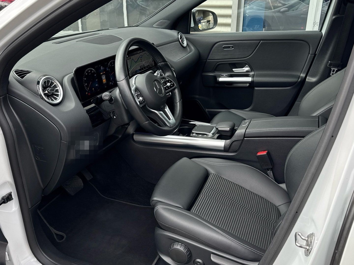 Mercedes-Benz GLA 250 4M Progressive Pano Distronic 360°K. AHK foto 13