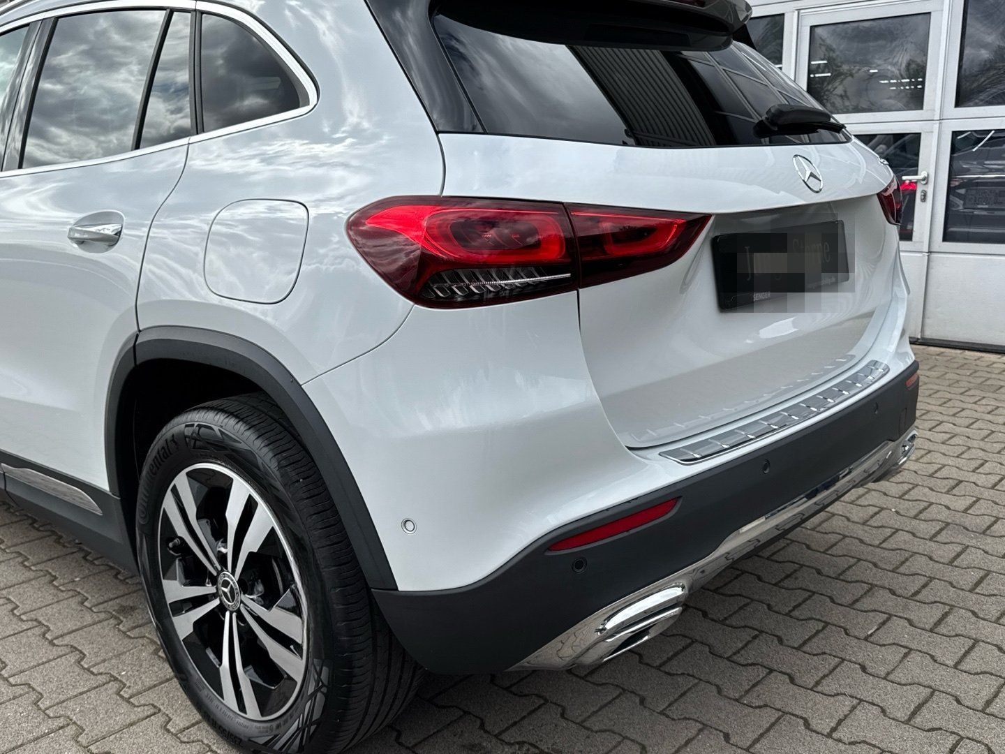 Mercedes-Benz GLA 250 4M Progressive Pano Distronic 360°K. AHK foto 20