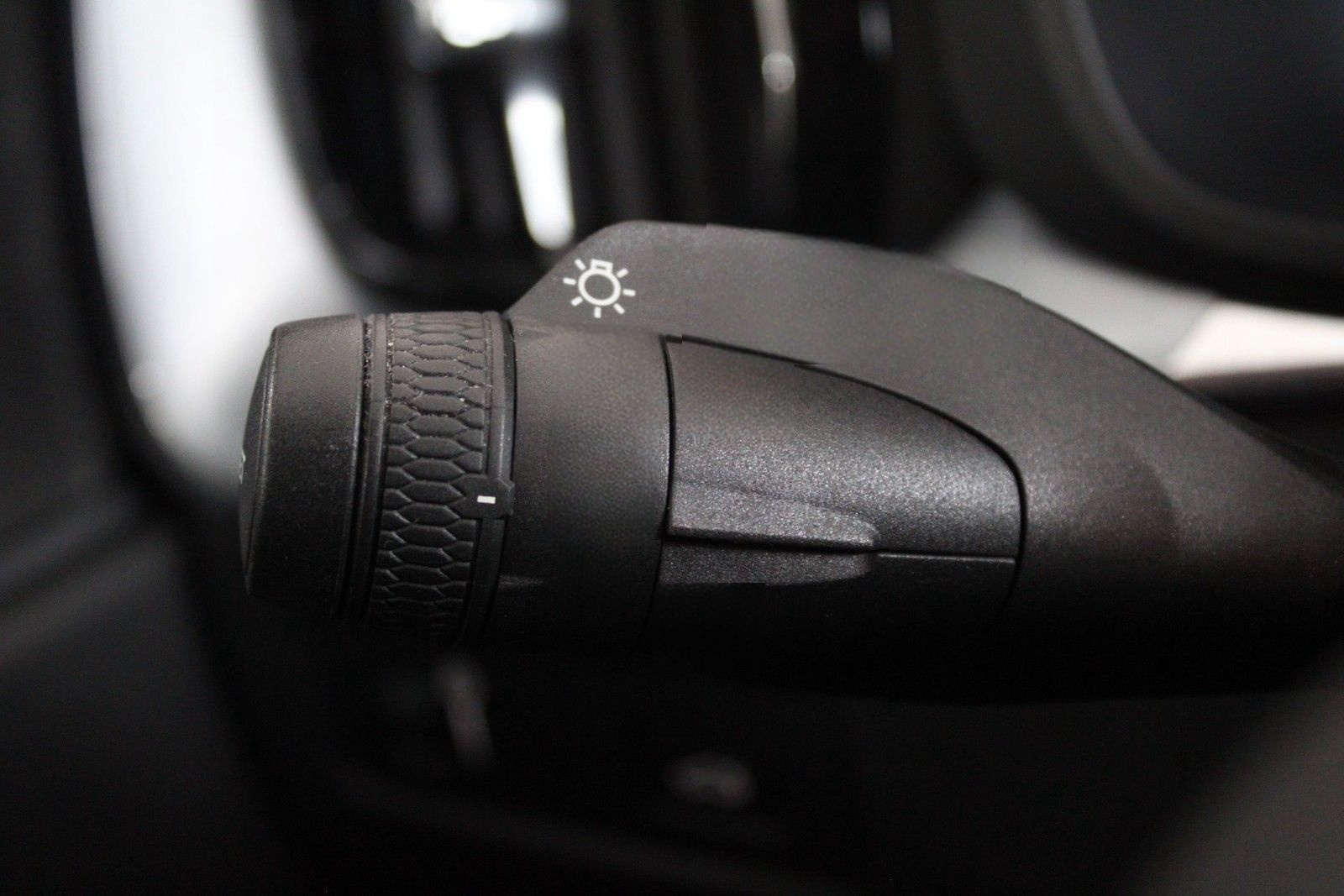 Volvo XC60 D4 Geartronic Momentum Pro IntelliSafe PRO- foto 23