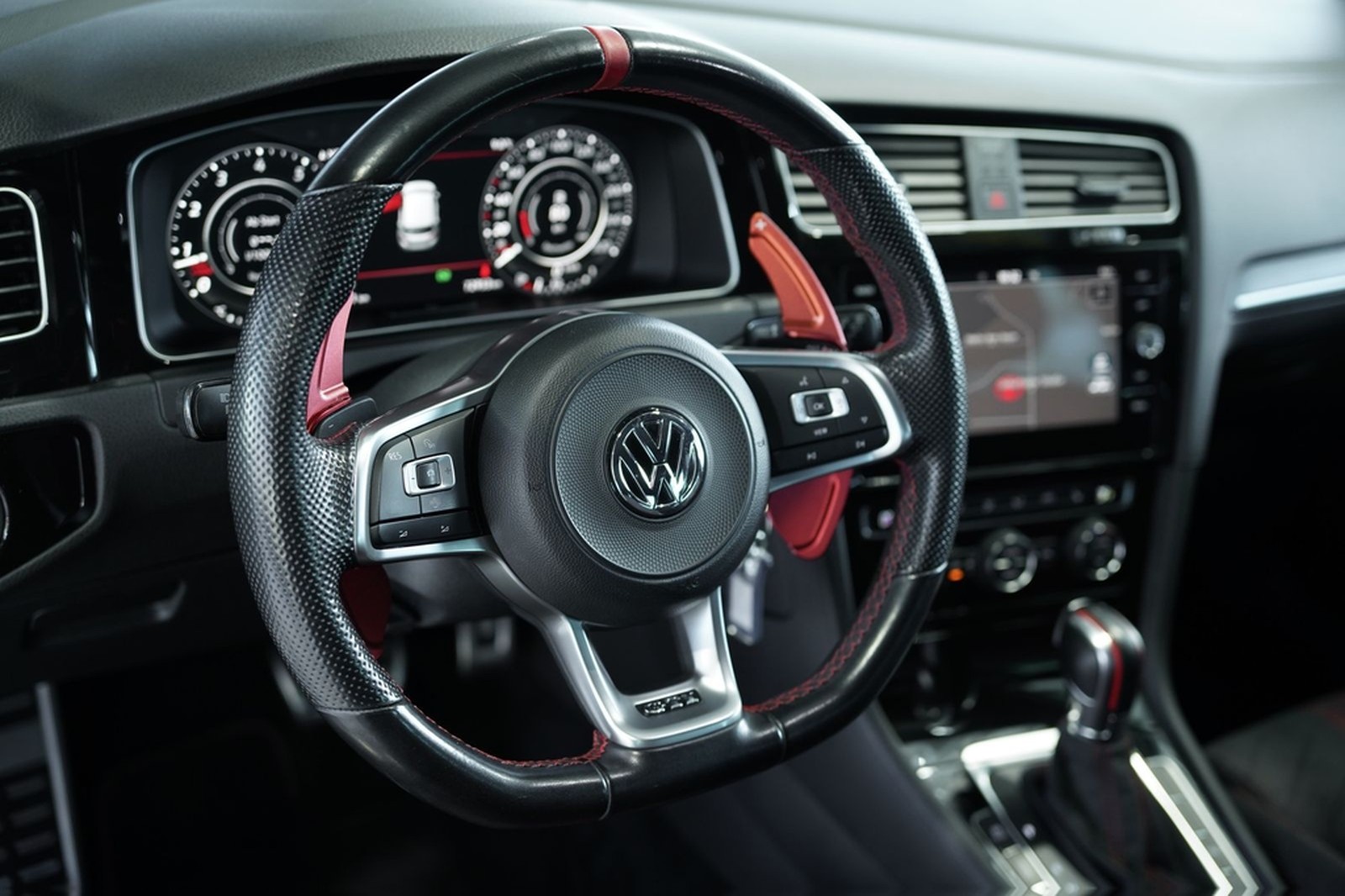 Volkswagen Golf GTI TCR DSG *Akrapovic *Virtual *ACC *Kam foto 30