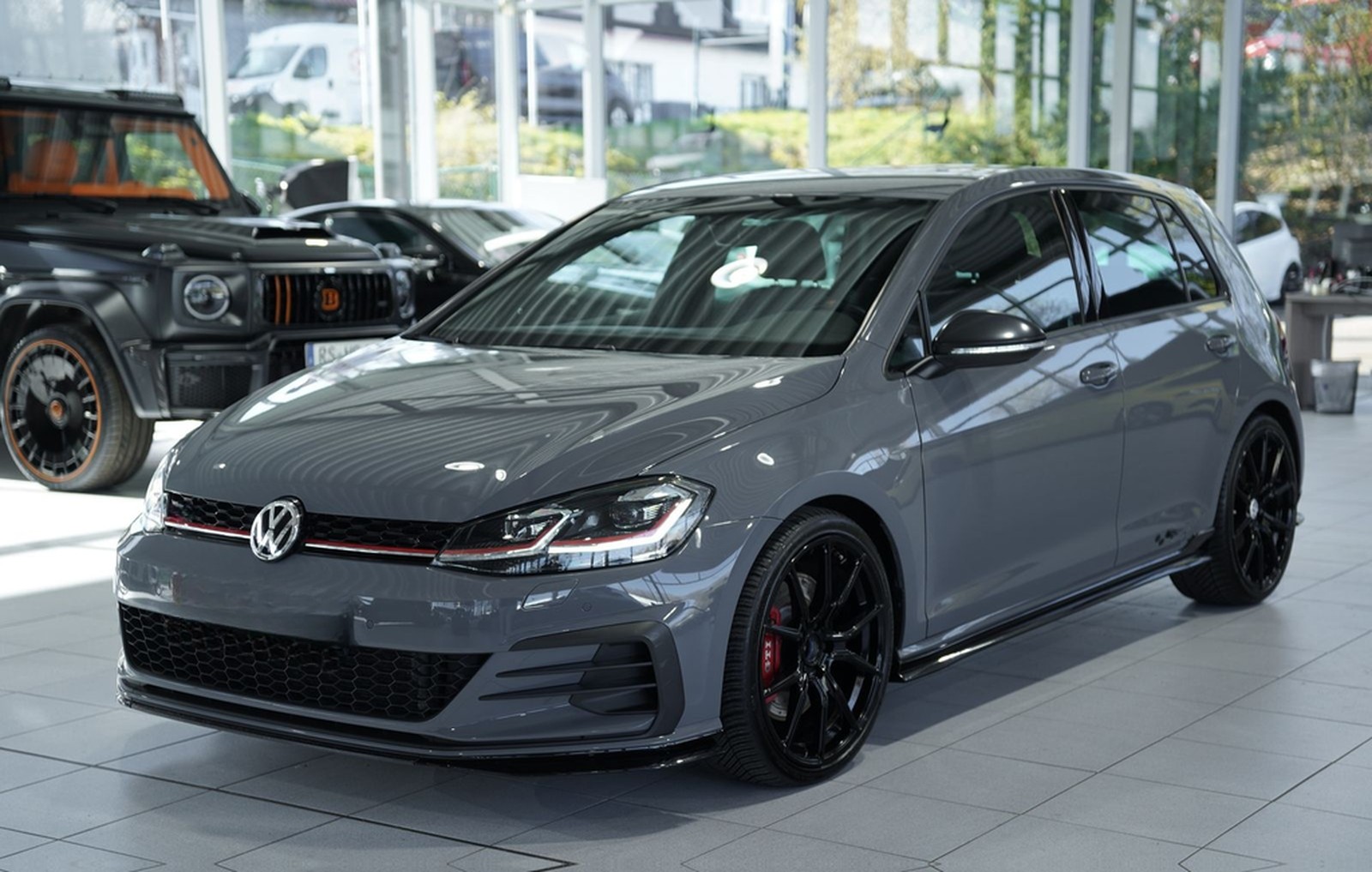 Volkswagen Golf GTI TCR DSG *Akrapovic *Virtual *ACC *Kam foto 4