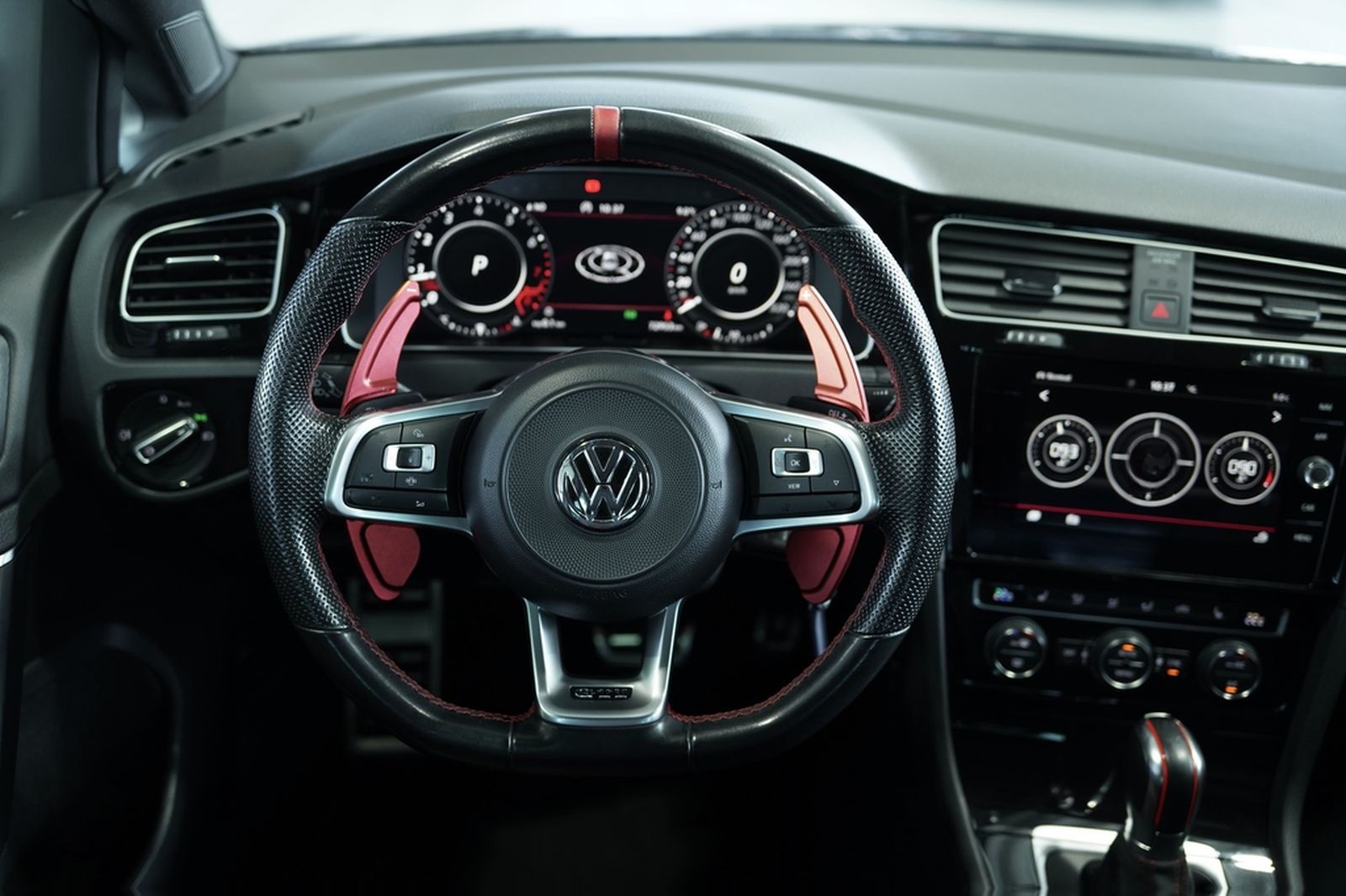 Volkswagen Golf GTI TCR DSG *Akrapovic *Virtual *ACC *Kam foto 47